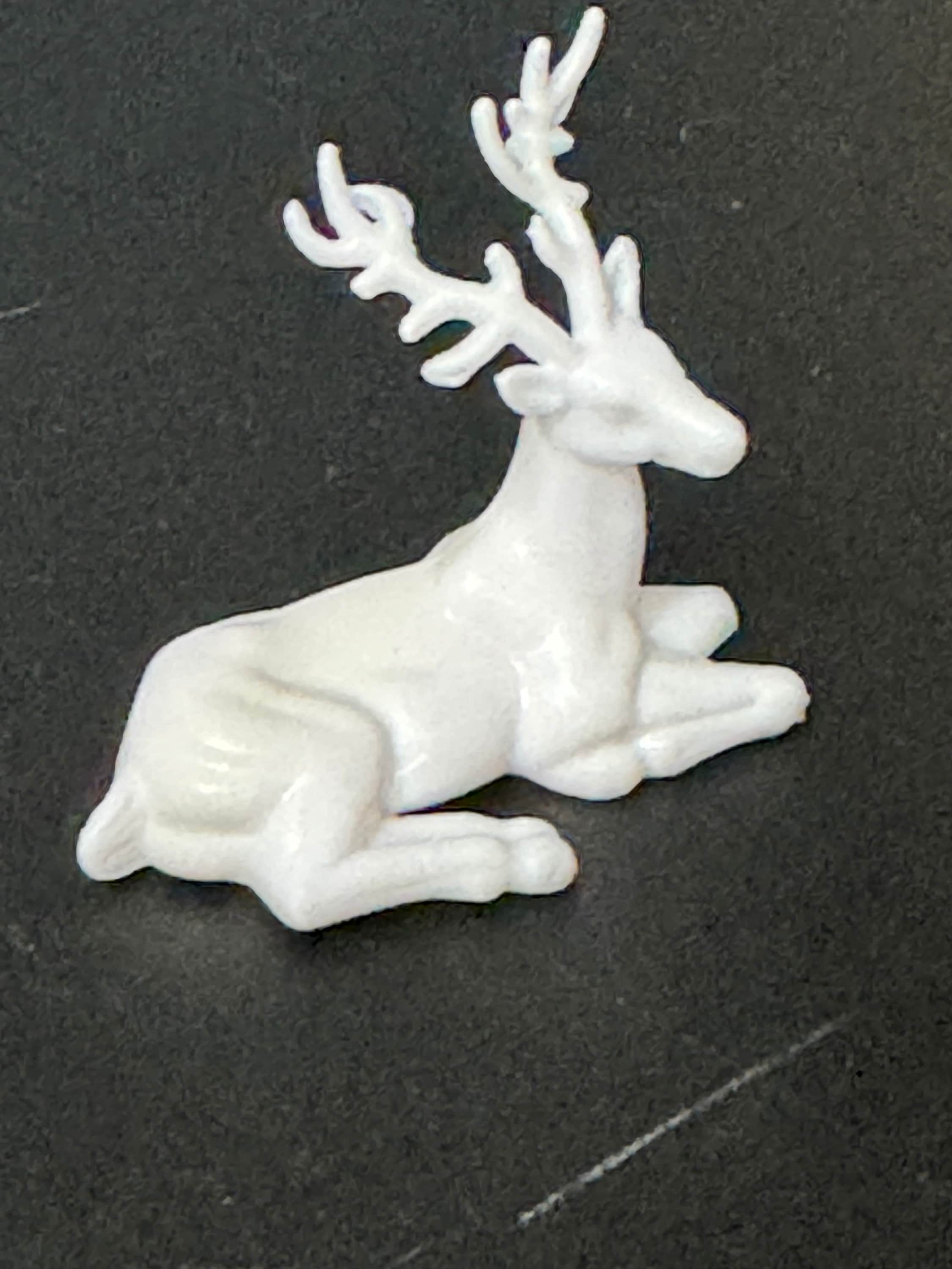 White reindeer cake topper deer stag animal plastic cake topper reusable 4.5cm