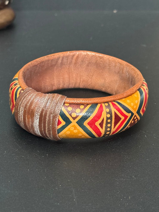 Australian African colourful print tribal leather on wood wide cuff bangle bracelet stacking layering Vintage retro red green brown