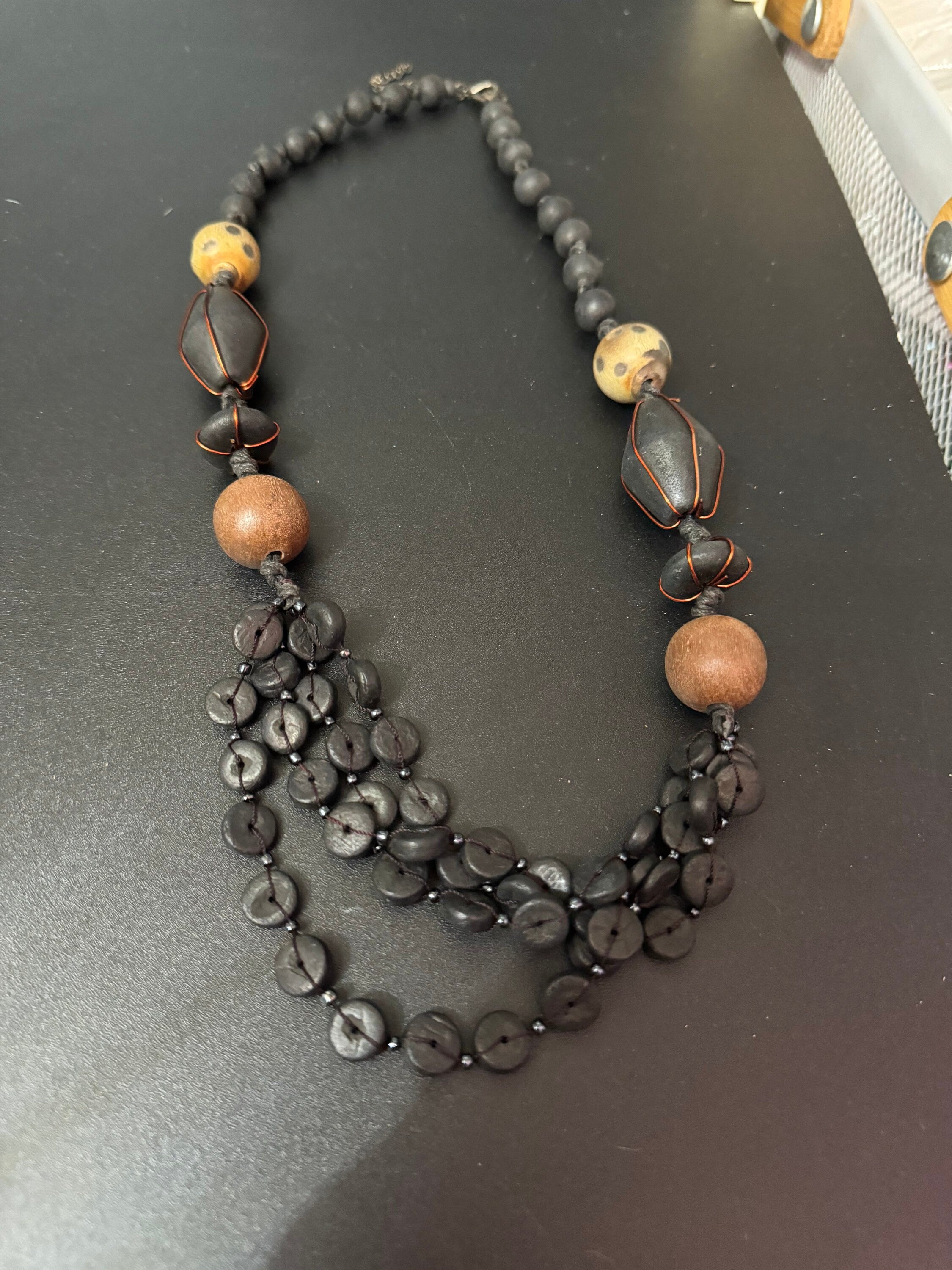 chunky vintage dark brown wooden natural nut wirework round beaded layering collar necklace boho festival jewellery