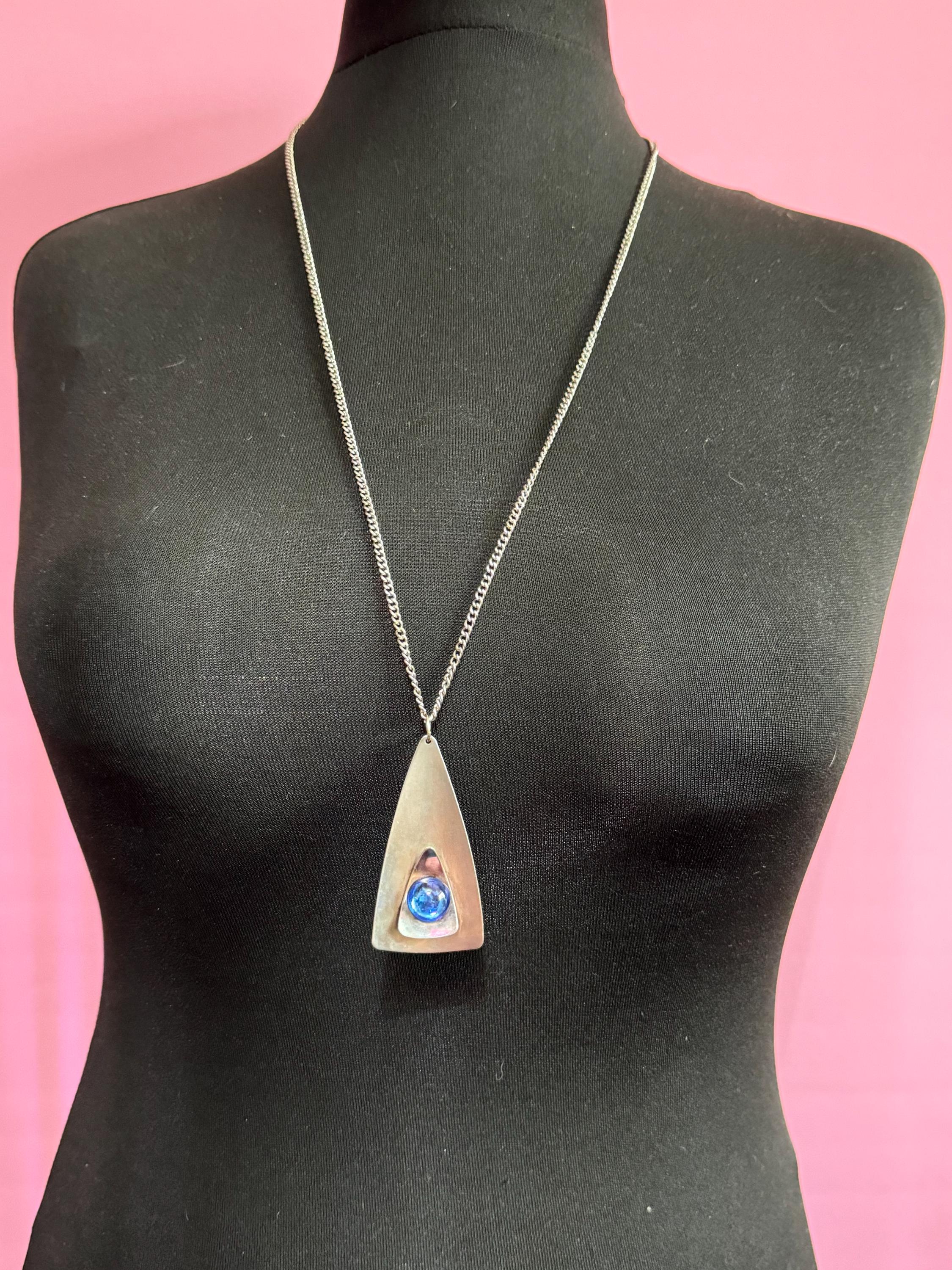 Vintage Modernist silver tone stainless Steel 7cm pendant necklace 80cm central blue glass cabochon Mid Century 1960s 1970s