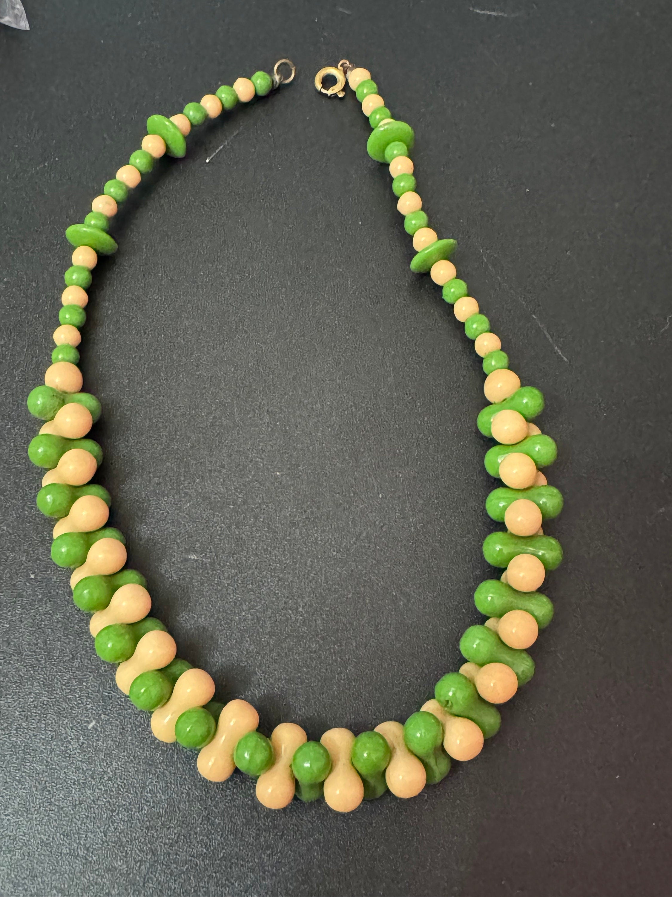 Petite fit Antique beige green Czech glass beaded Art Deco necklace 37cm