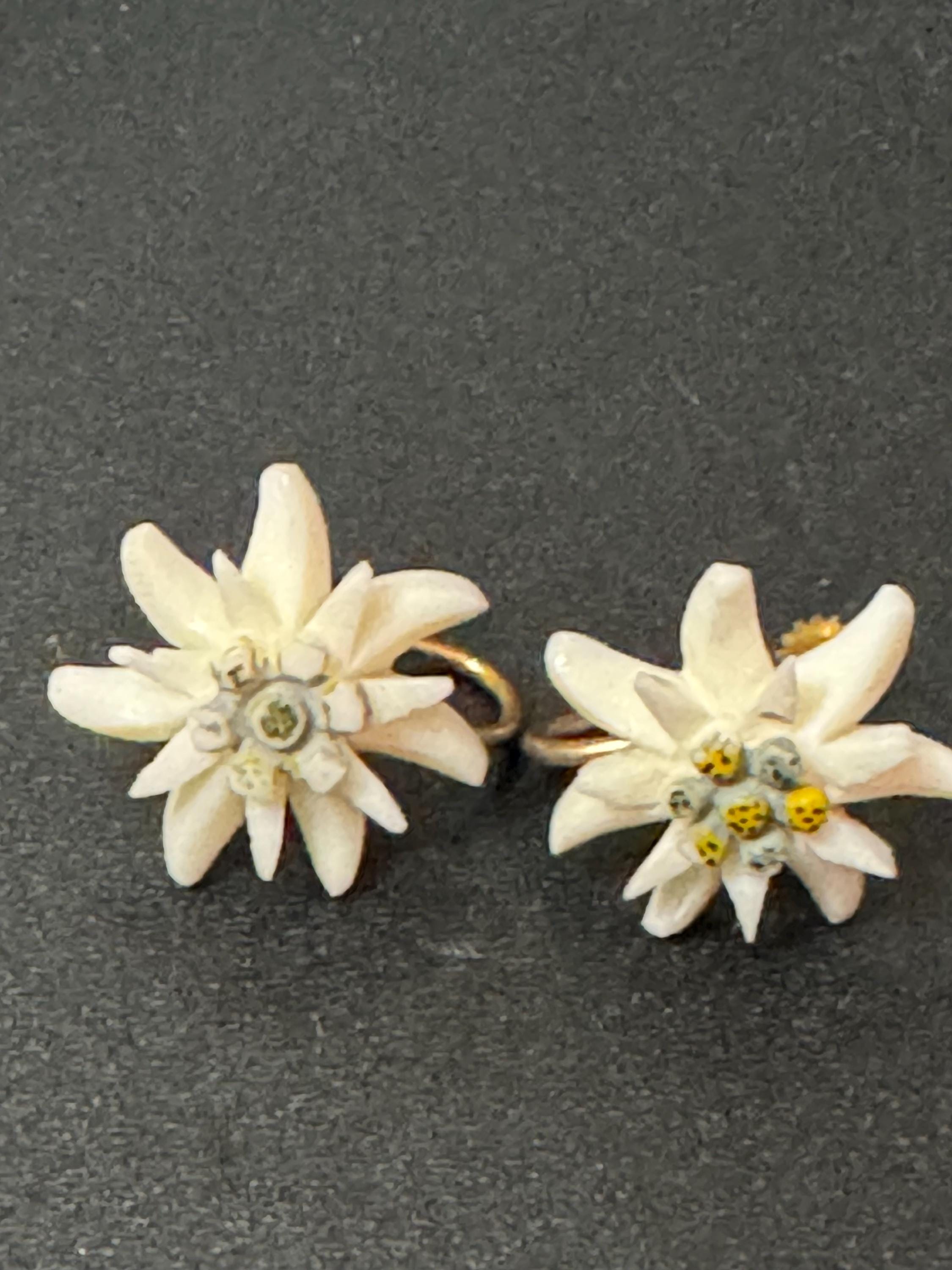 Vintage early plastic celluloid Eidelweiss cream floral clip on earrings art deco