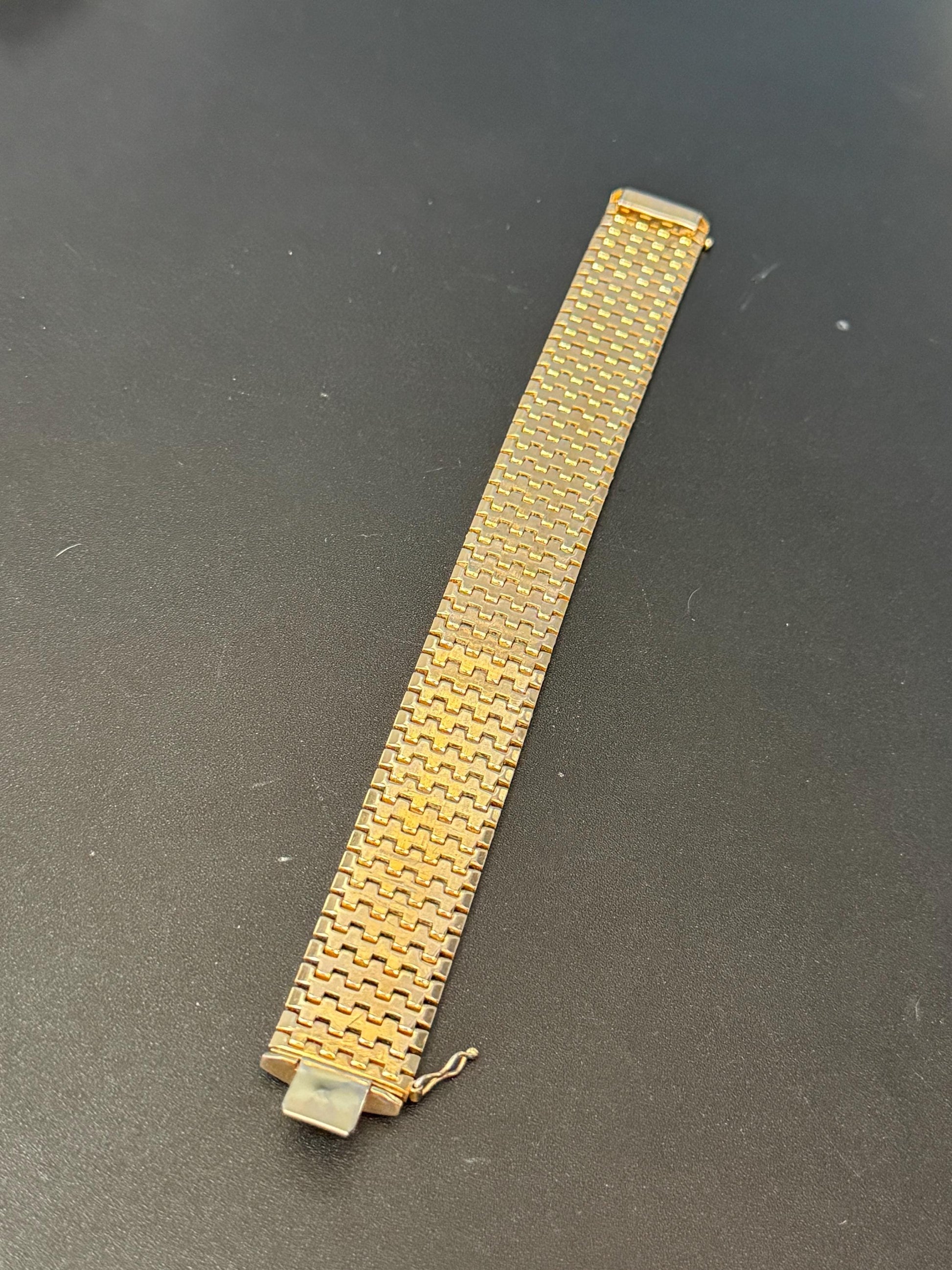 1970s articulated flat stamped 0750 18k gold plated cuff wrap bracelet 20.5cm long x 22mm Italian