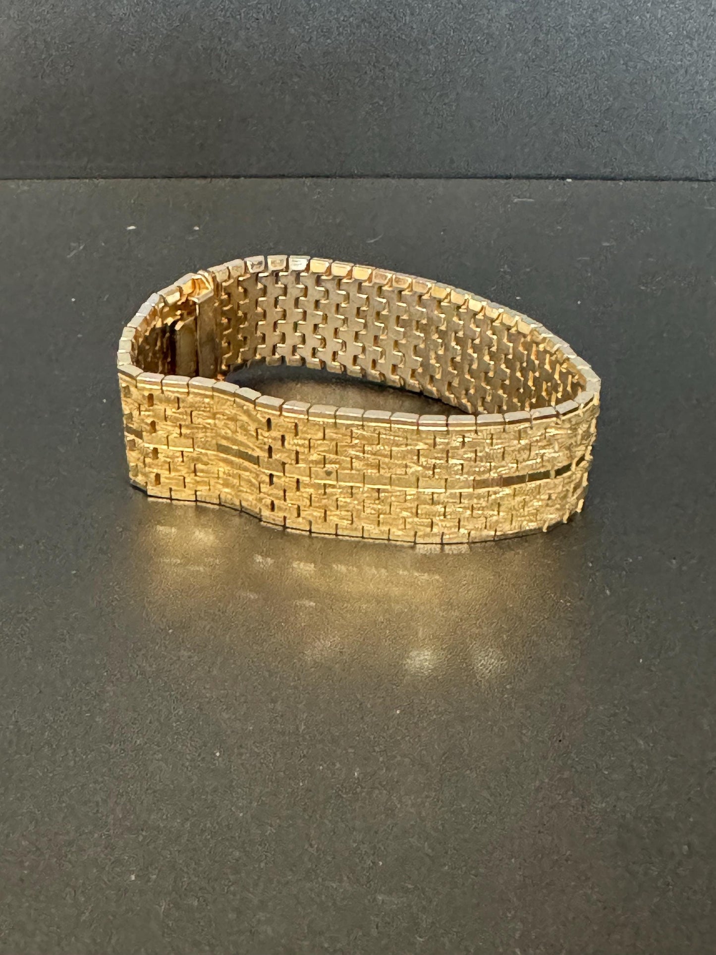 1970s articulated flat stamped 0750 18k gold plated cuff wrap bracelet 20.5cm long x 22mm Italian