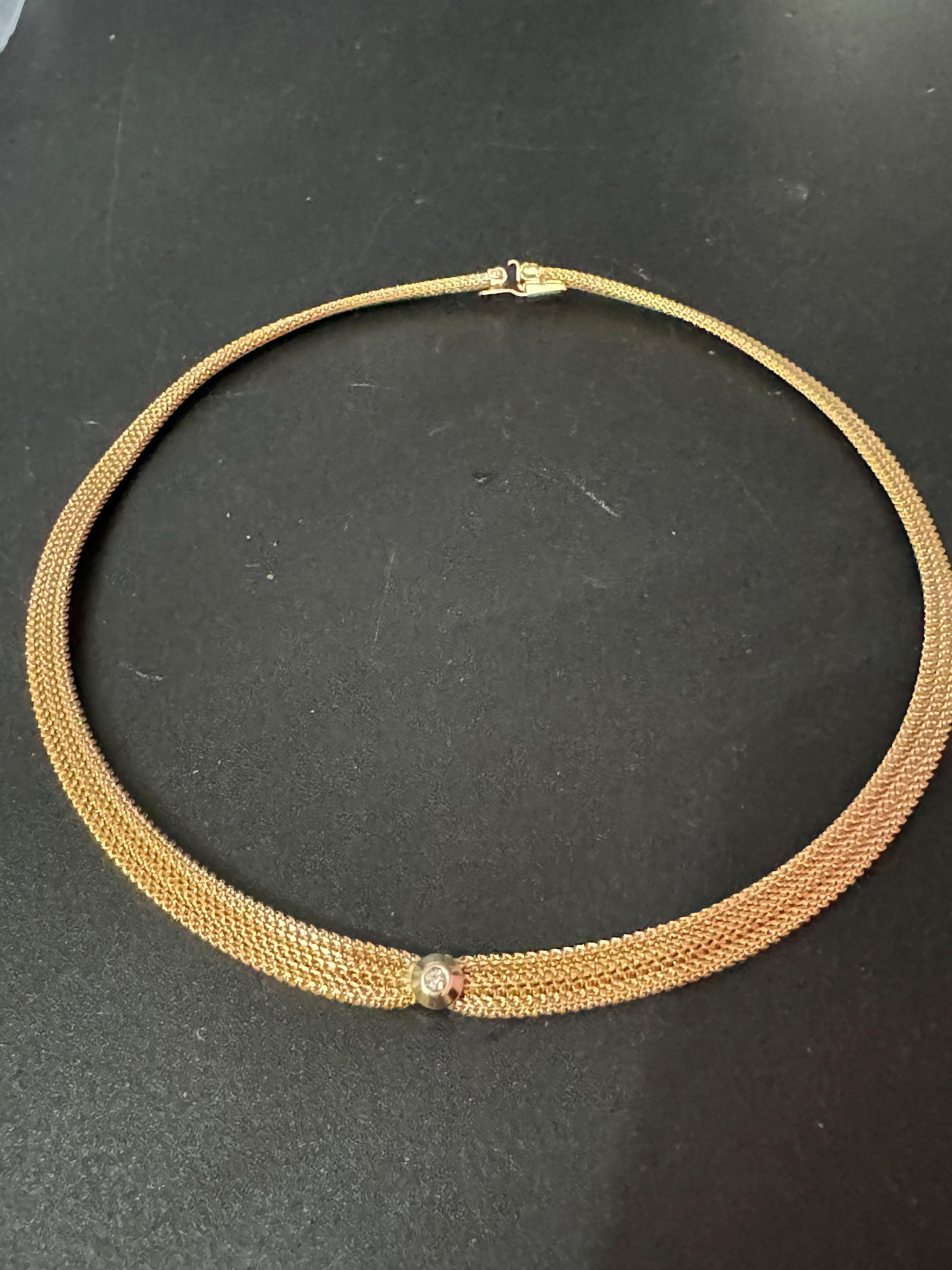 Vintage 1980s Gold plated modernist mesh and single clear diamanté choker necklace 41.5cm