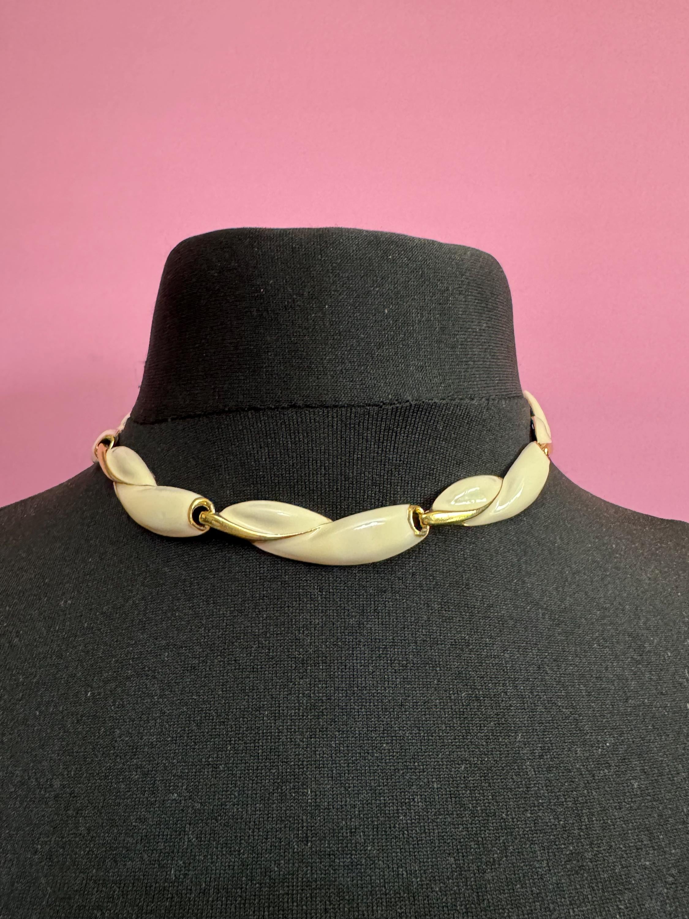 Vintage heavy gold tone and cream enamel panel link choker necklace 42cm