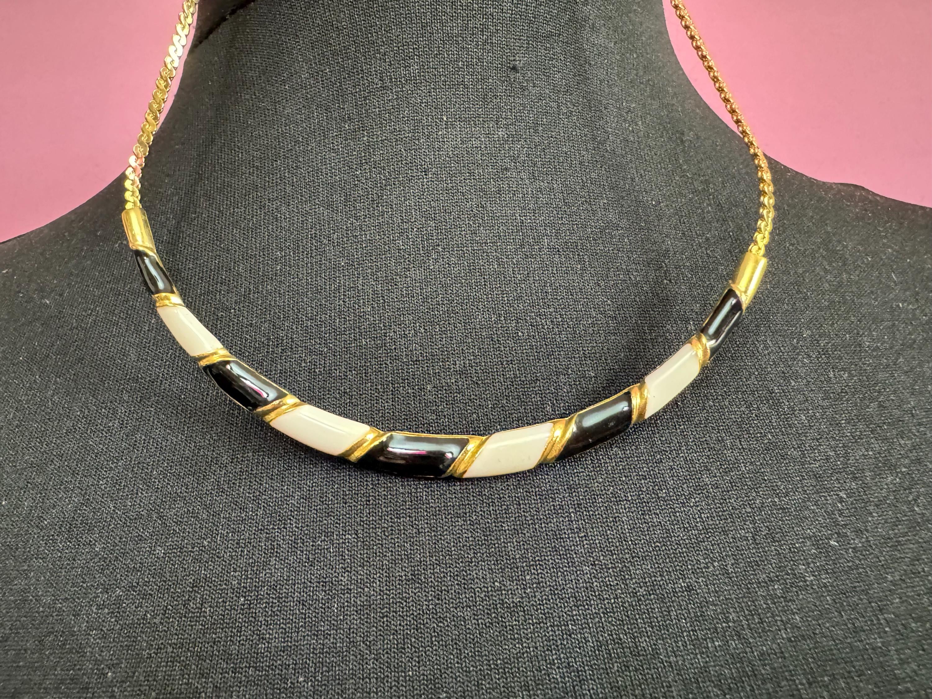 Petite slim neck Vintage gold tone black and cream enamel choker necklace 38.5cm serpentine chain