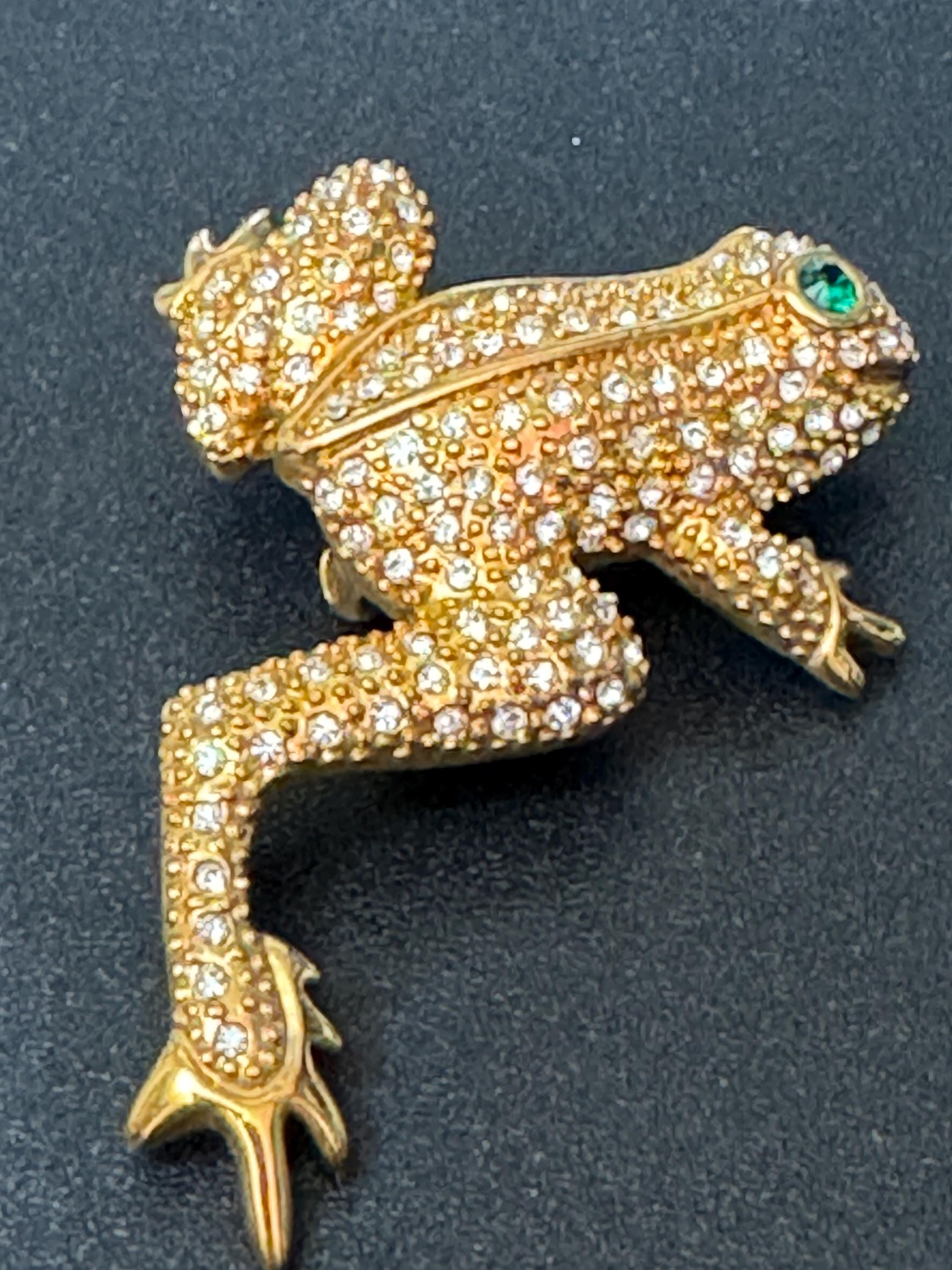 Signed JBK Camrose & Kross Jacqueline Kennedy gold tone novelty diamanté frog JBK brooch 1980s