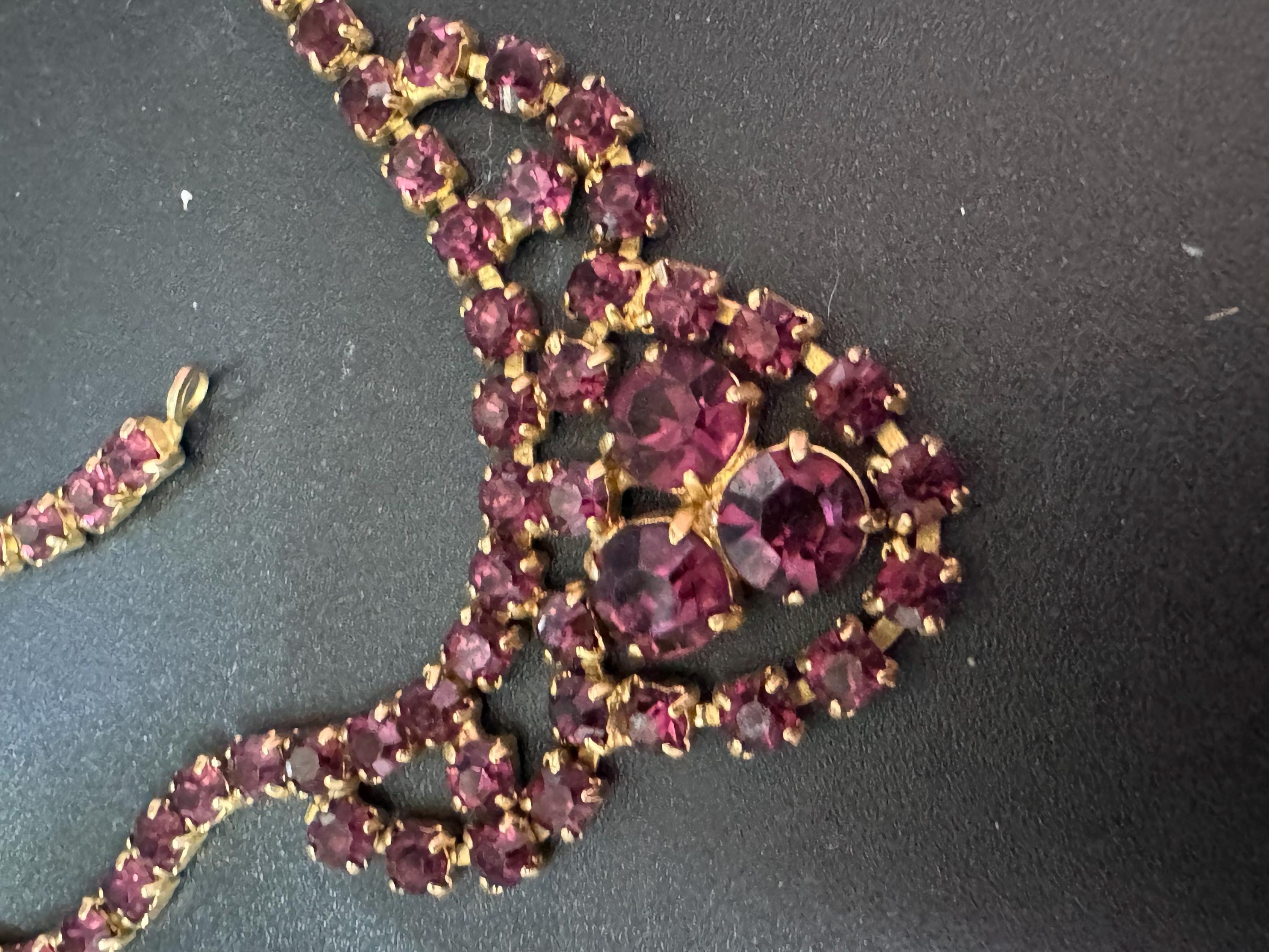 Petite 39.5 Vintage Amethyst Purple Glass Rhinestone Diamanté Paste bib Necklace Choker Mid Century 1950s 1960s Gold Tone Metal