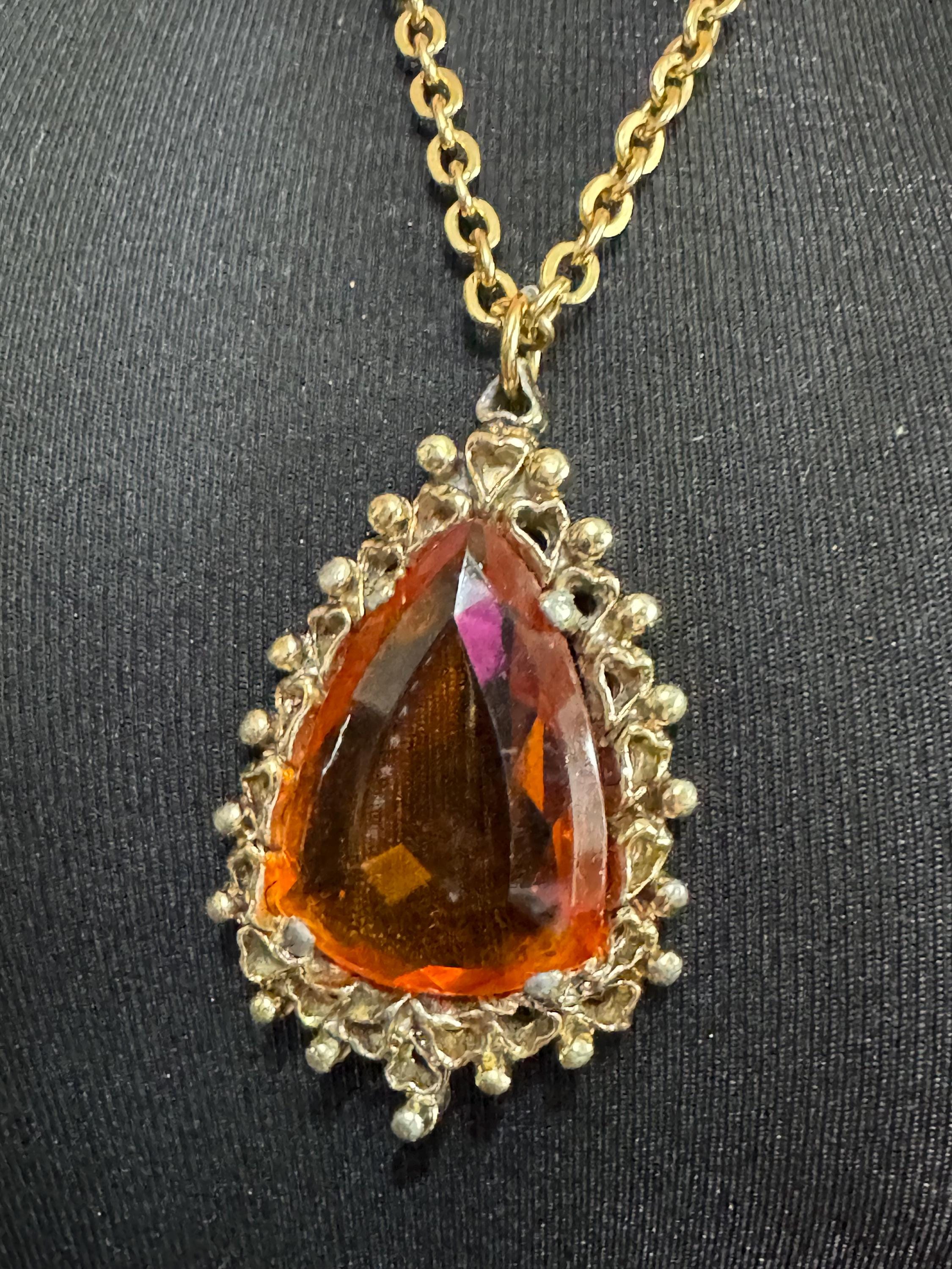 Vintage gold tone orange 5cm amber faceted Glass teardrop pendant necklace on 70cm chain