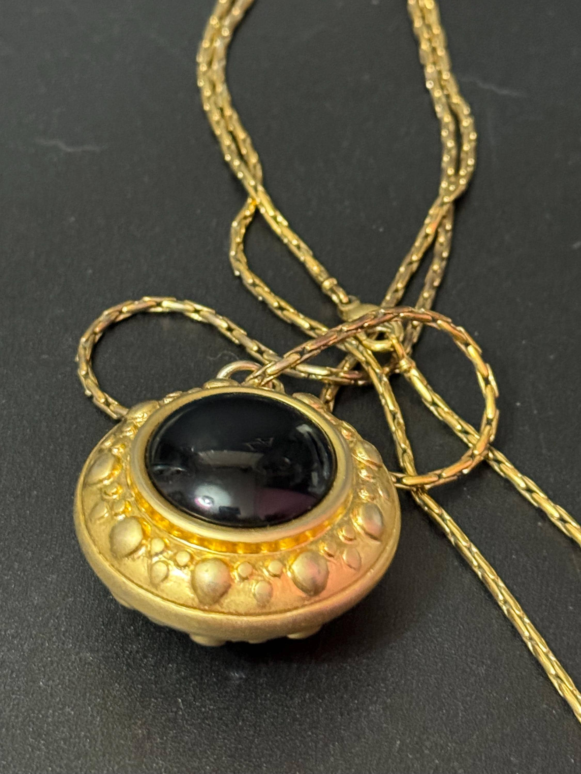 retro Etruscan style Matt yellow gold tone round hollow disc pendant with black central cabochon 70cm Ornate chain