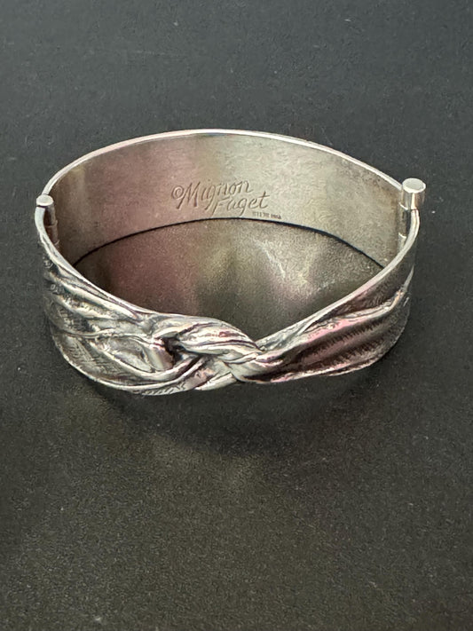 Mignon Faget USA Vintage designer stamped sterling silver Solid 925 bow ribbon Cuff Bangle Bracelet Retro Sterling New Orleans design 42.8 grams