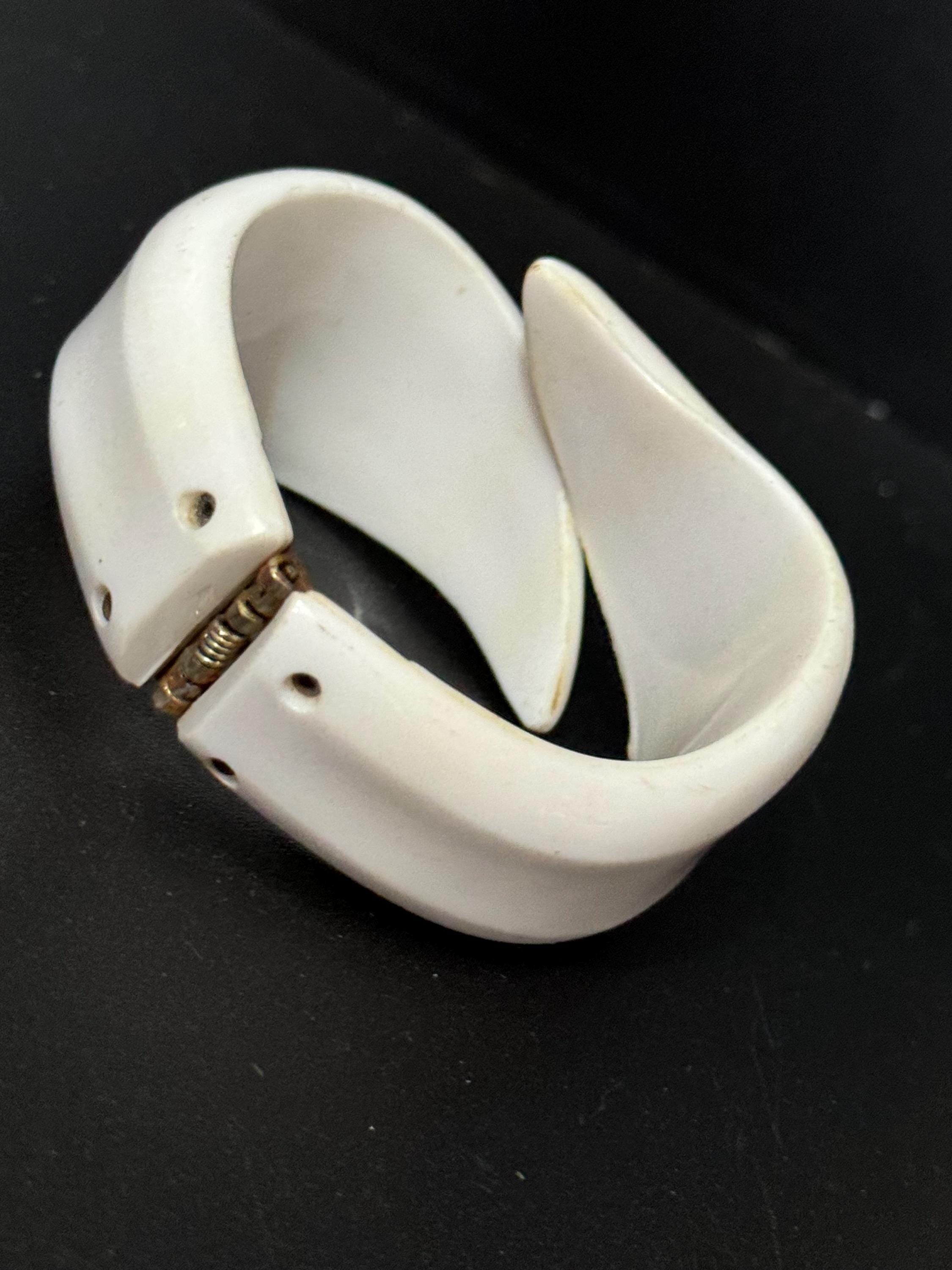 Vintage white plastic wide clamper cuff bangle bracelet hinged opening