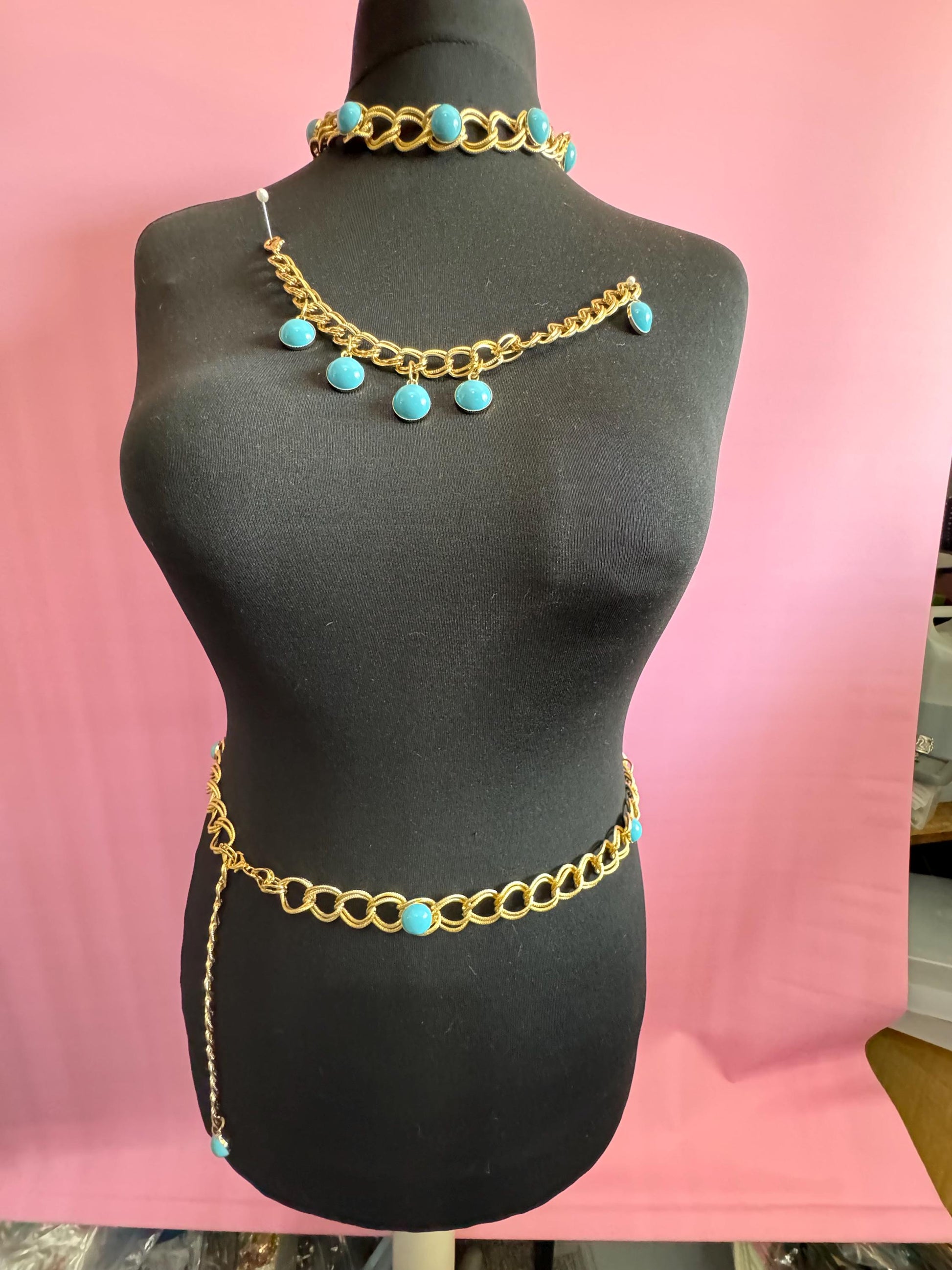 Vintage GOLD chain belt and matching jewellery set with turquoise Austrian cabochons 1970s old shop stock