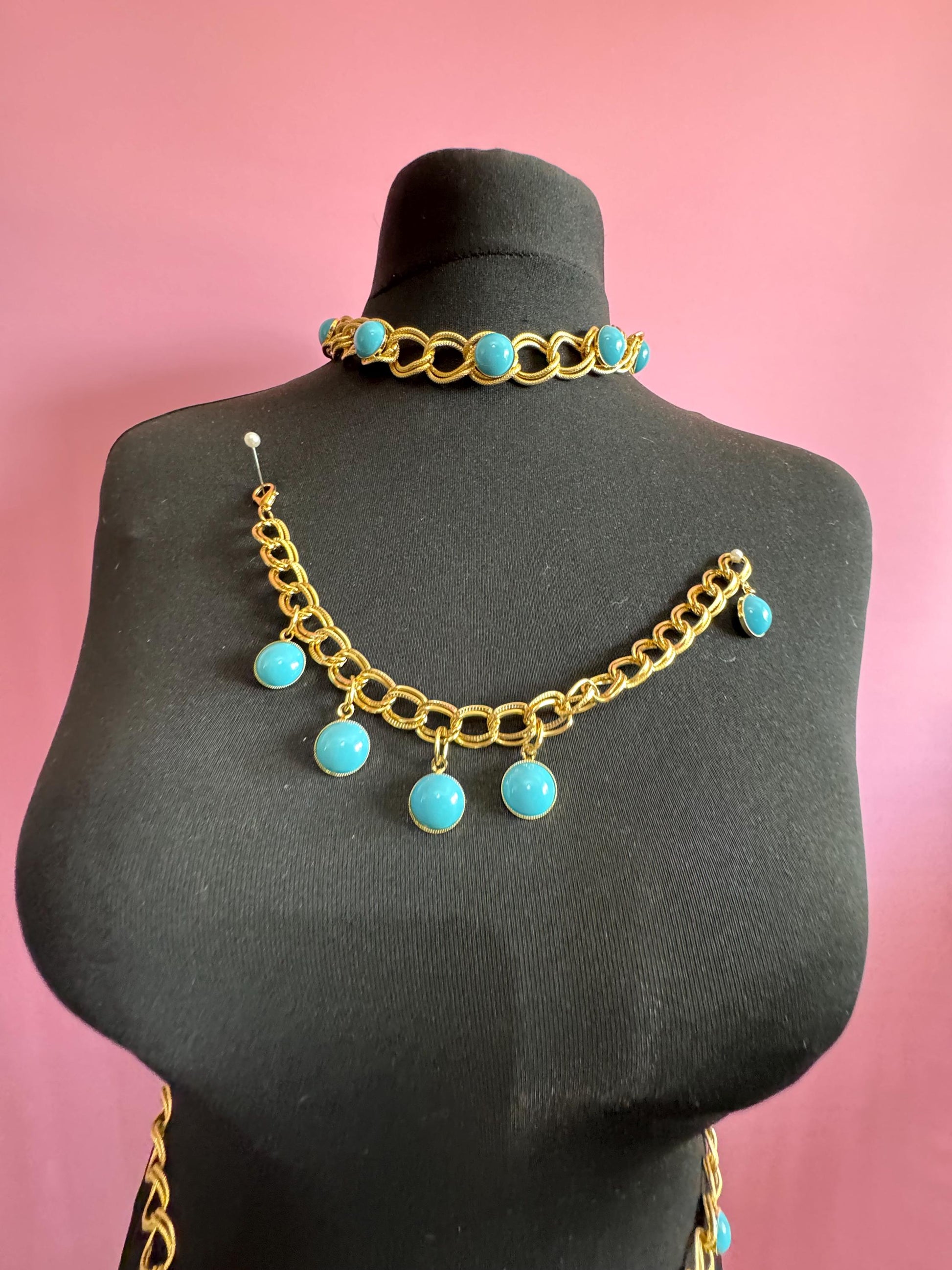 Vintage GOLD chain belt and matching jewellery set with turquoise Austrian cabochons 1970s old shop stock