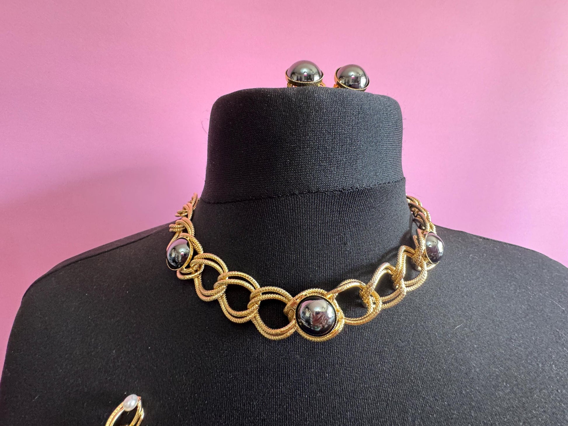 Vintage GOLD chain belt and matching jewellery set with grey pearl glass Austrian cabochons 1970s old shop stock