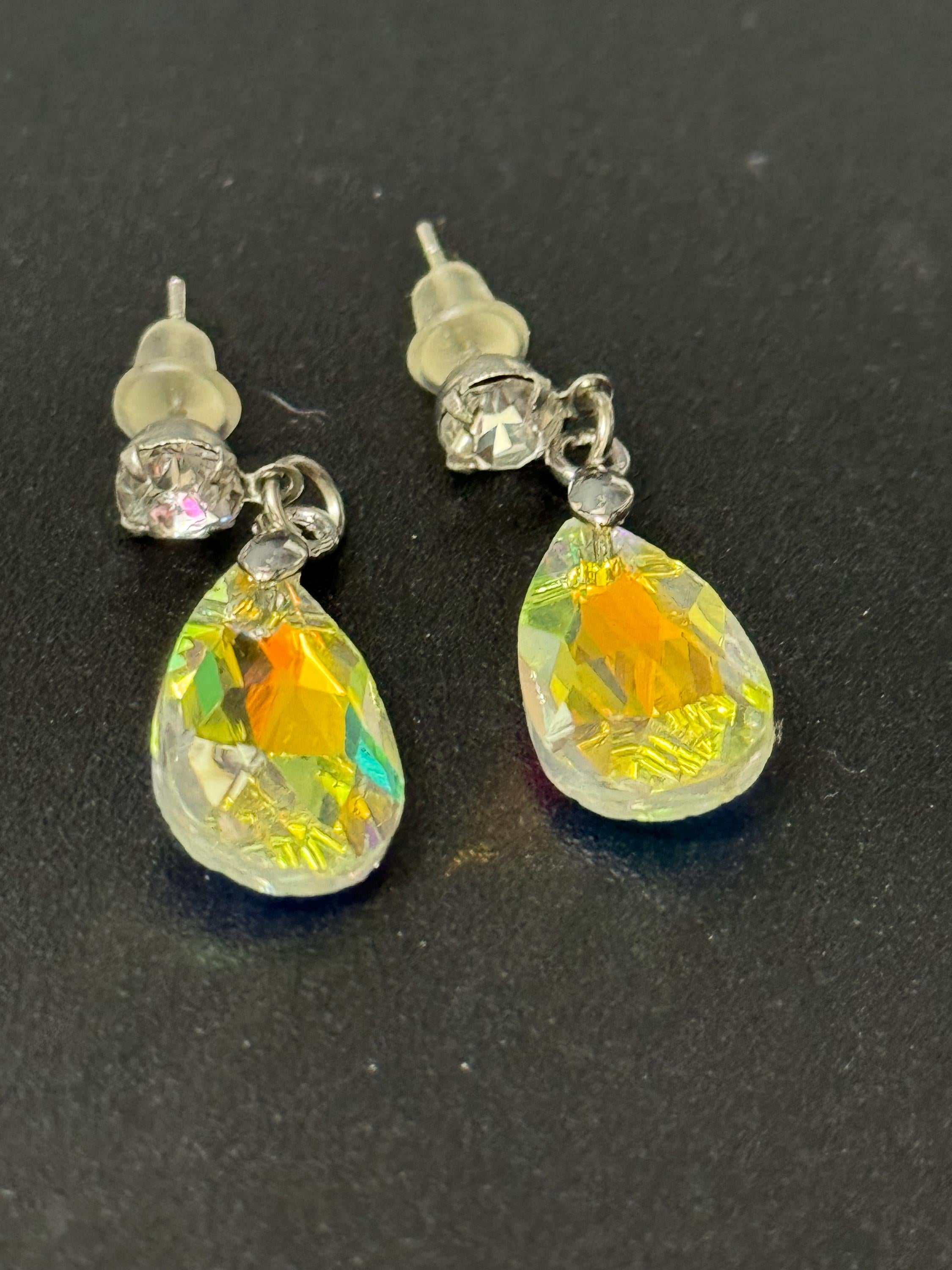 AB yellow Coloured Crystal diamanté teardrop dangly earrings retro unused shop stock pierced stainless steel