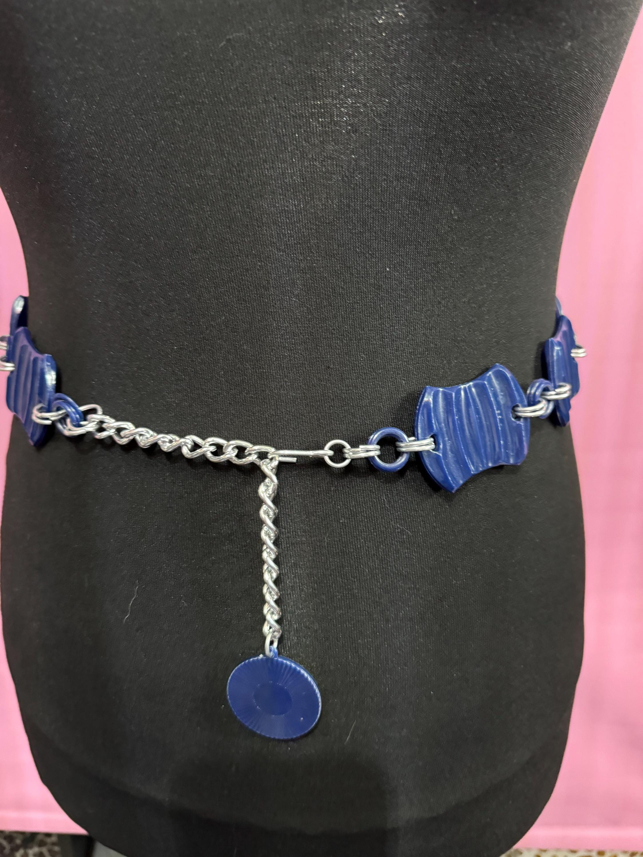 Size to 92cm Vintage 1960s 1970s Kitsch navy blue Plastic panel link Adjustable chain silver tone Ladies Belt mid century