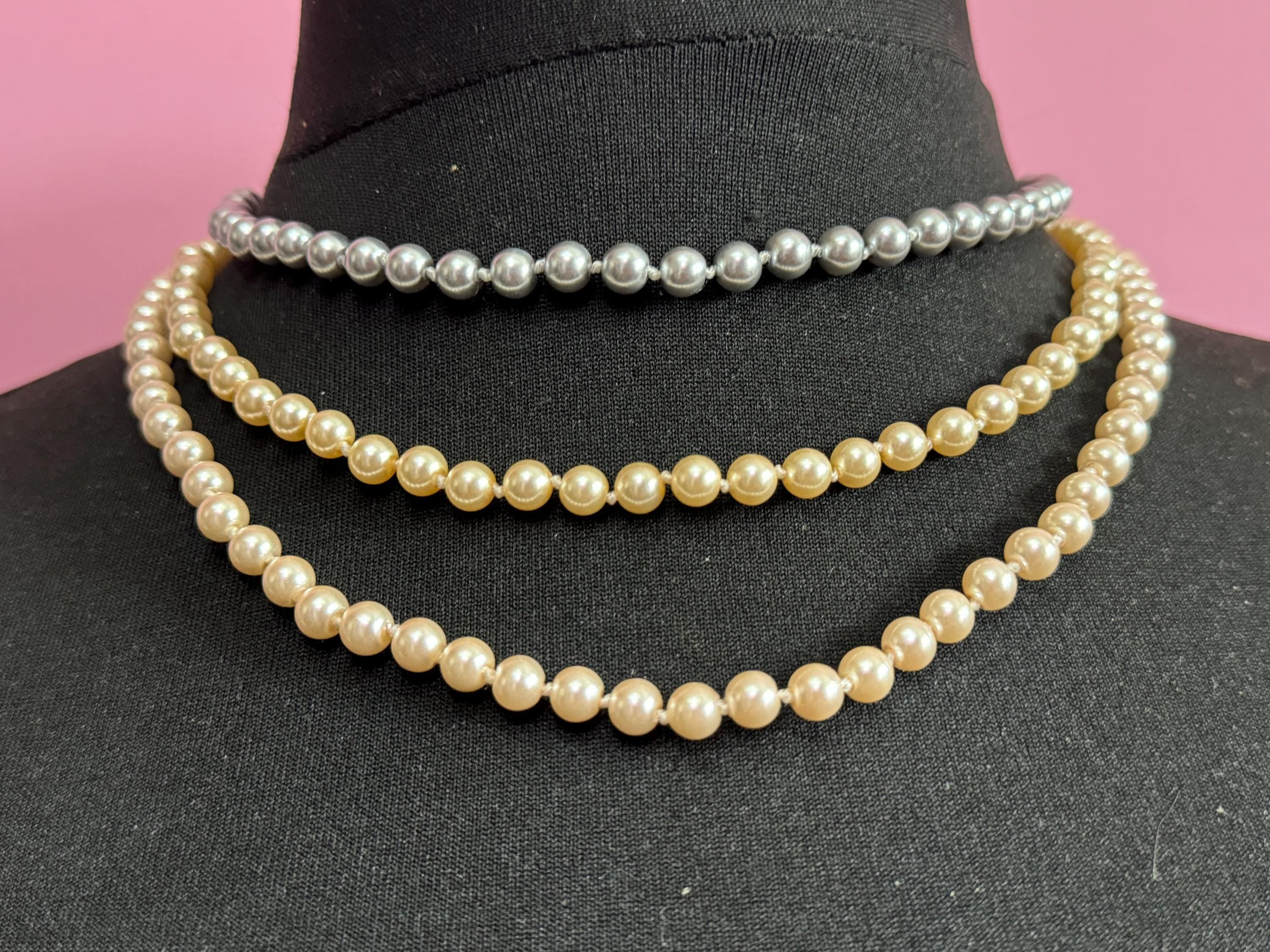 High end retro 3 row triple strand glass cream grey knotted glass Pearl necklace 45cm geometric gold tone diamanté clasp