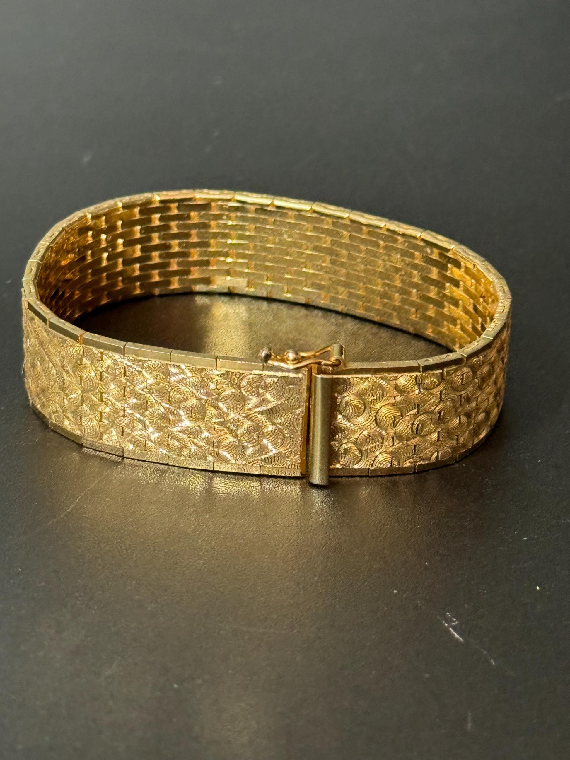 1970s stamped gold plated flat articulated cuff bracelet 18.5cm x 15mm wide