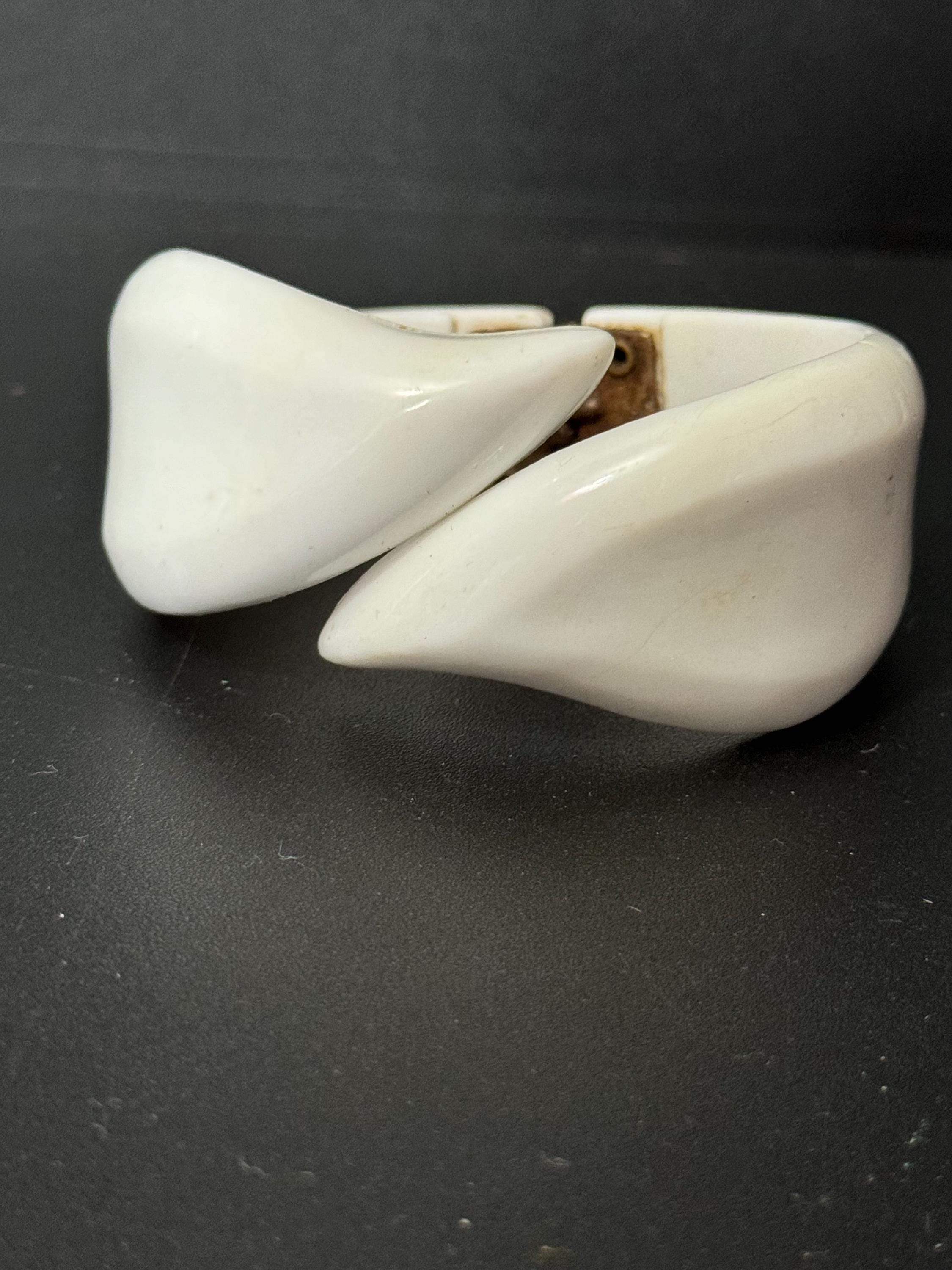 Vintage white plastic wide clamper cuff bangle bracelet hinged opening