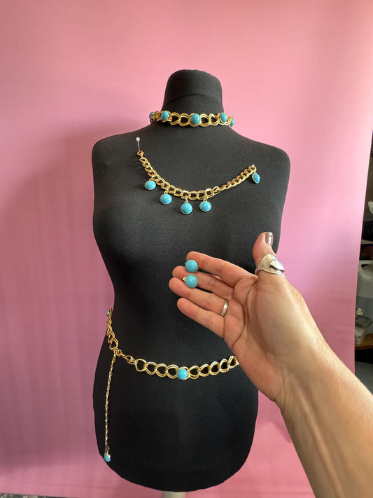 Vintage GOLD chain belt and matching jewellery set with turquoise Austrian cabochons 1970s old shop stock