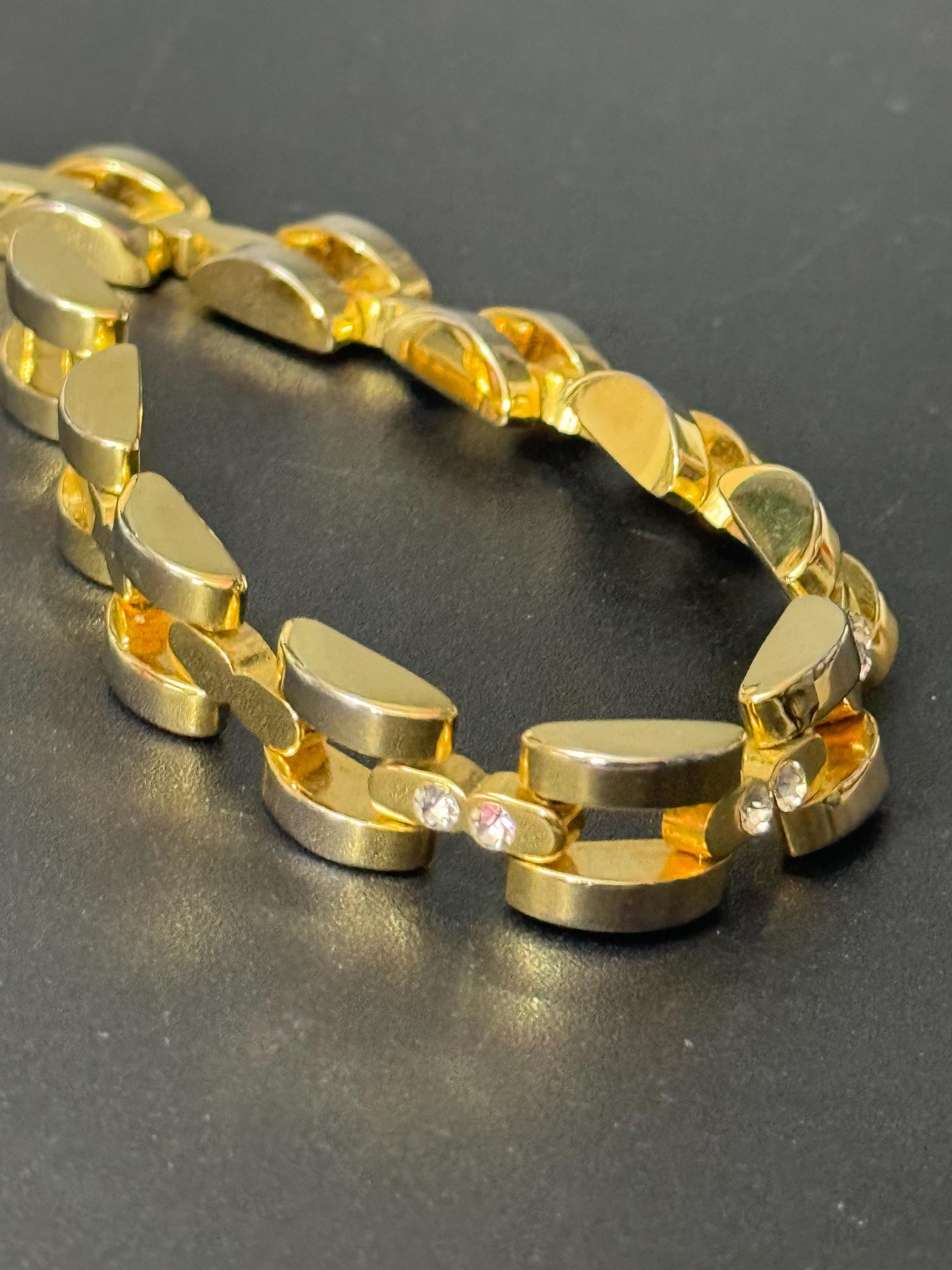 Crystal gold tone geometric panther brick chain link bracelet 19cm