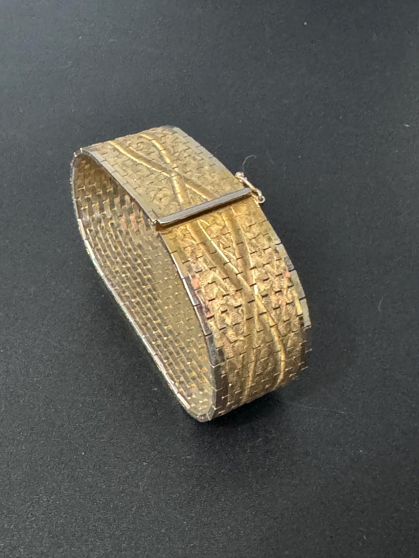 1970s articulated flat stamped Italy plaque gold plated cuff wrap bracelet 19.5cm long x 3cm Italian good condition