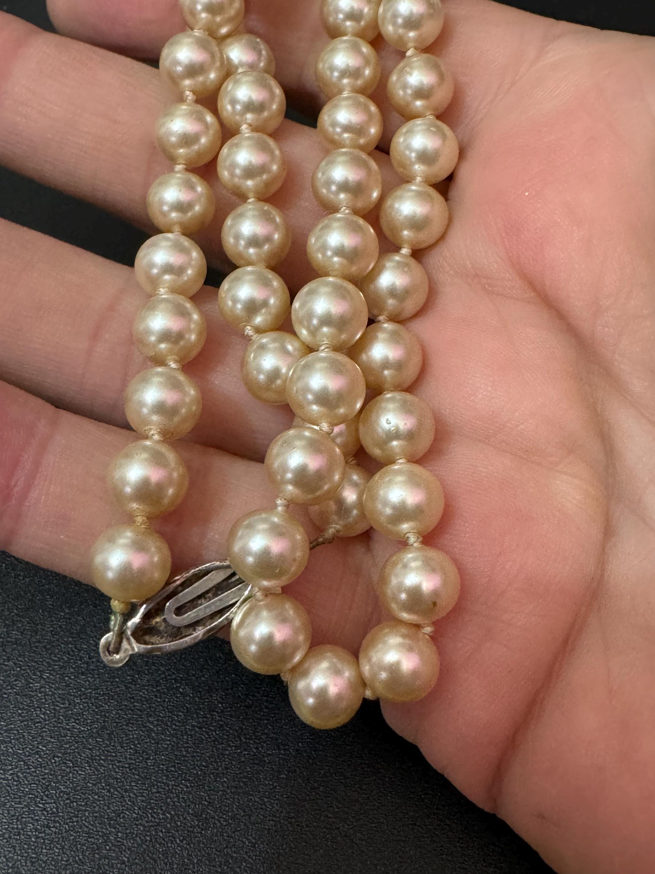 vintage single strand cream glass pearl necklace with ornate 925 sterling silver clasp 44cm