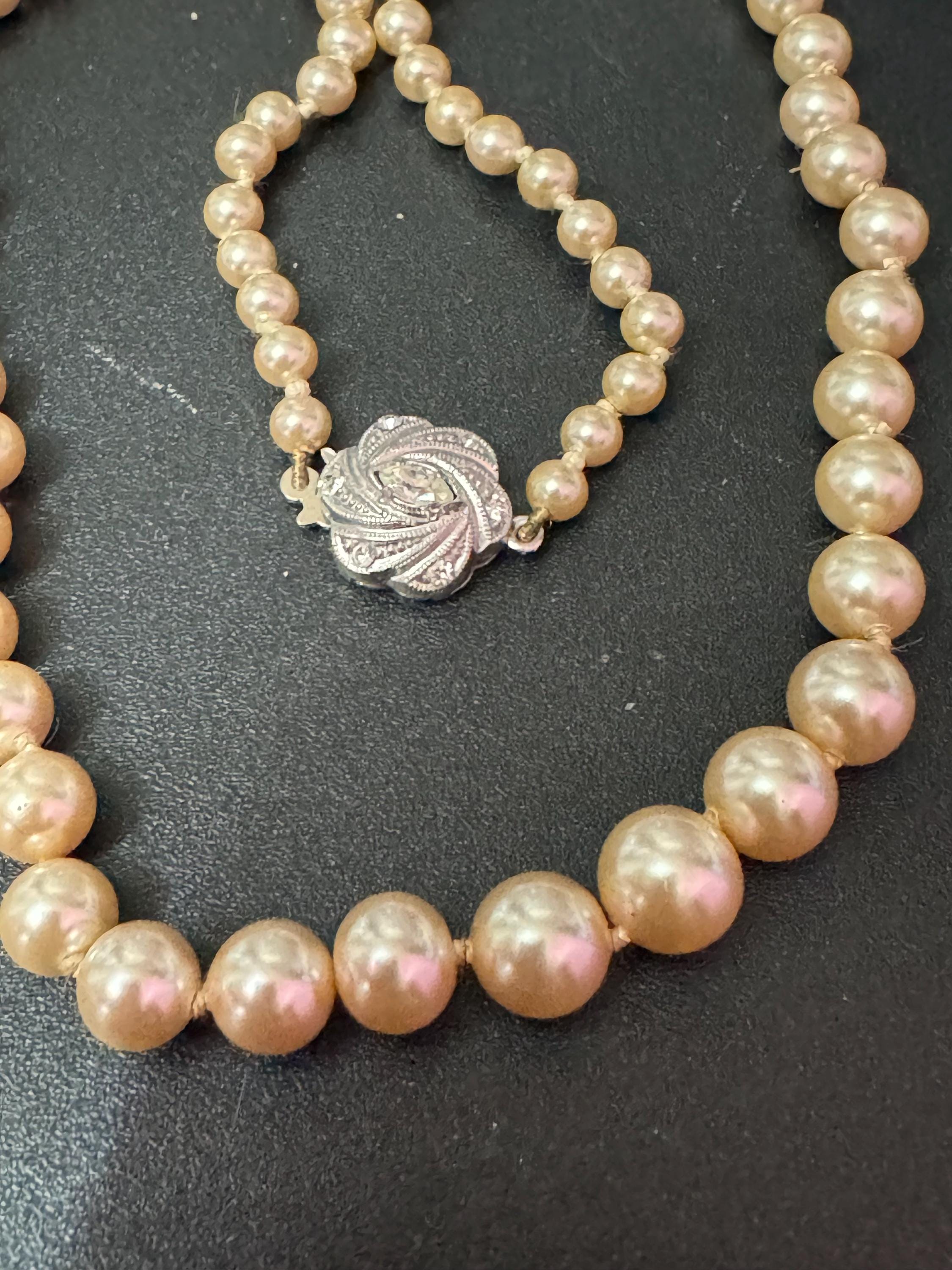 Signed lotus oyster cream glass pearl long beaded necklace on 925 silver clasp 43cm knotted