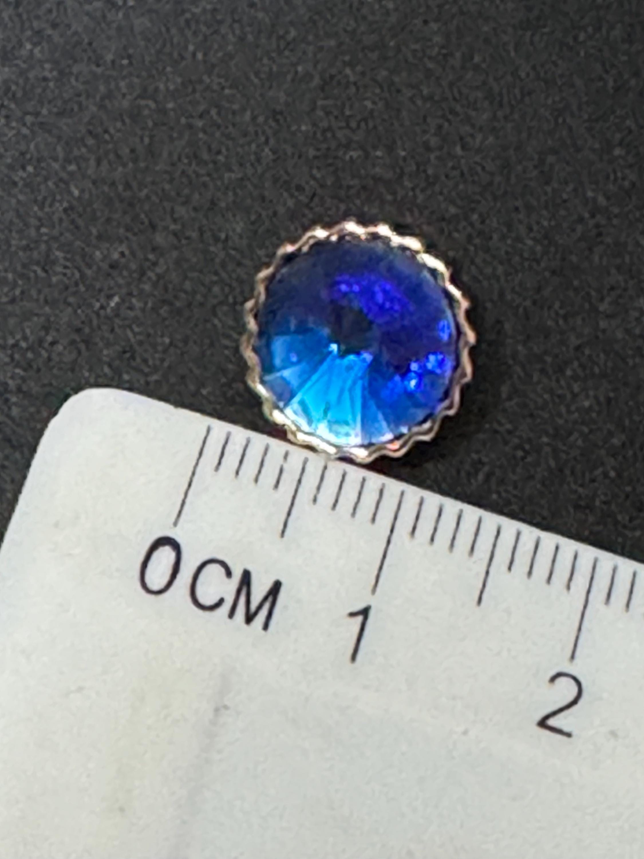 Pack 10 12mm Sapphire Blue Rivoli diamond acrylic Crystal plastic buttons gold tone