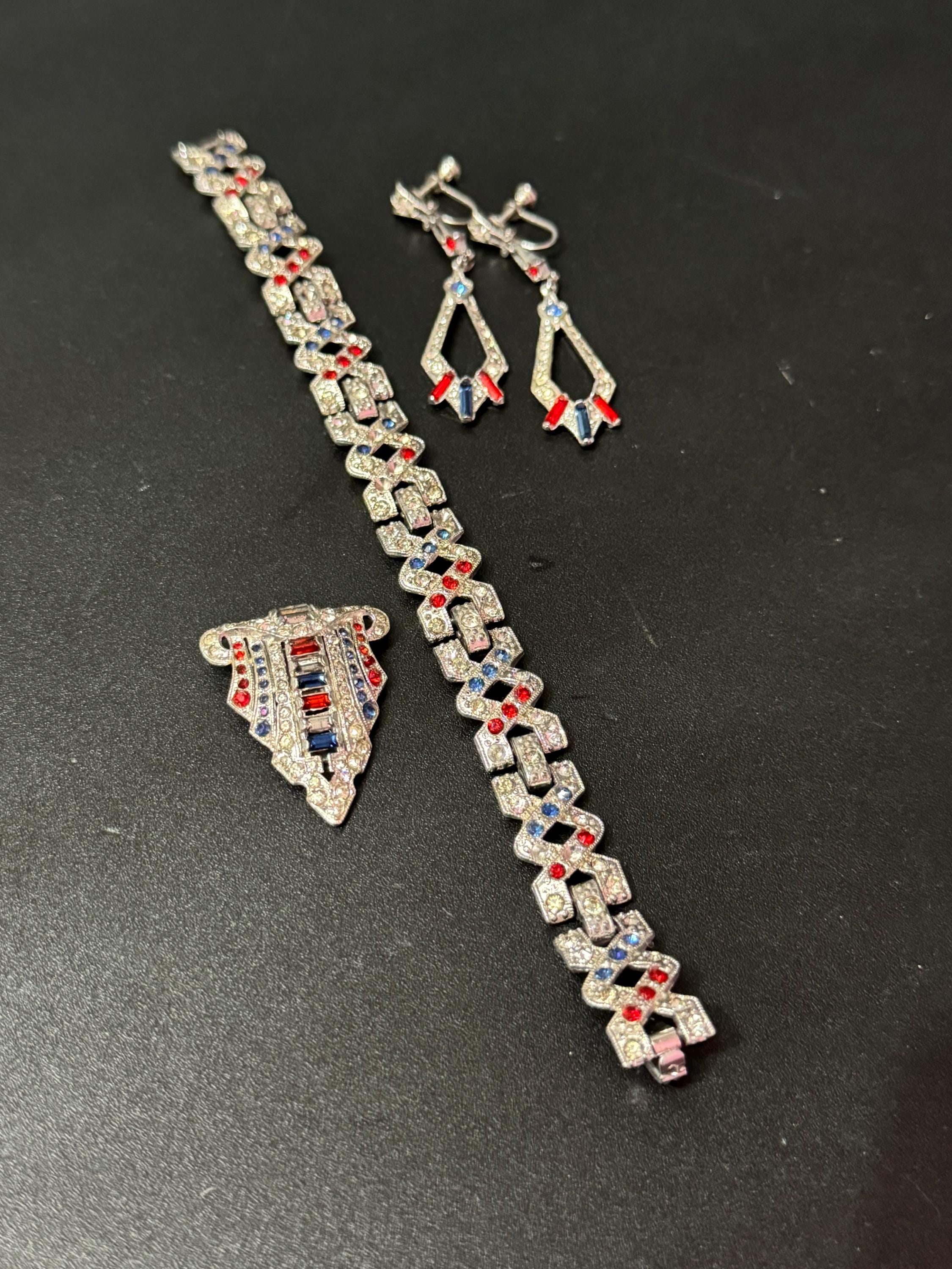 Vintage silver tone red white and blue rhinestone bracelet earring and dress clip set paste diamantés patriotic