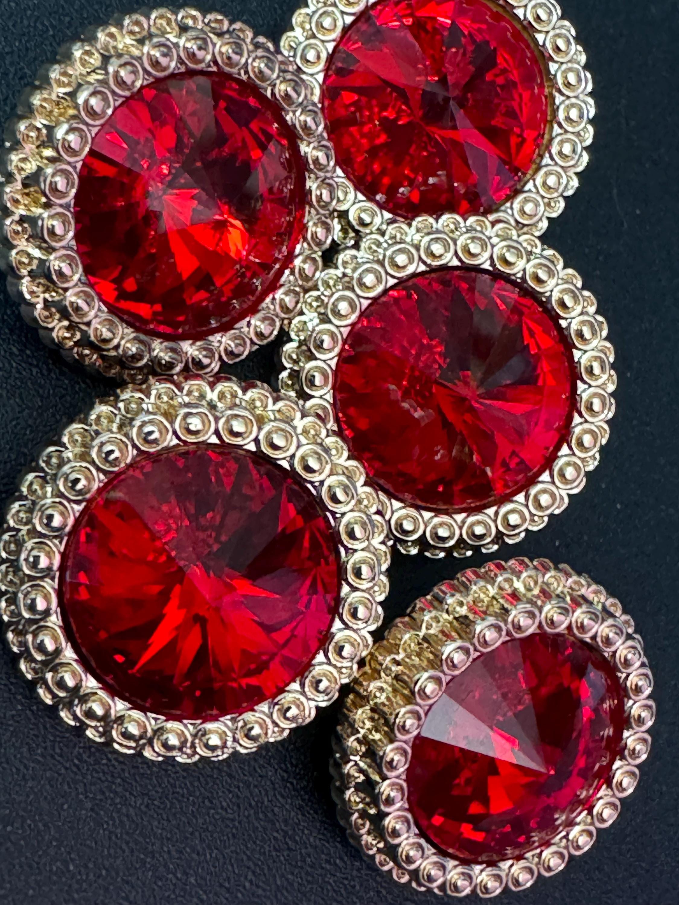 21mm RUBY RED Rivoli Crystal glass buttons, pack of 5 gold metal