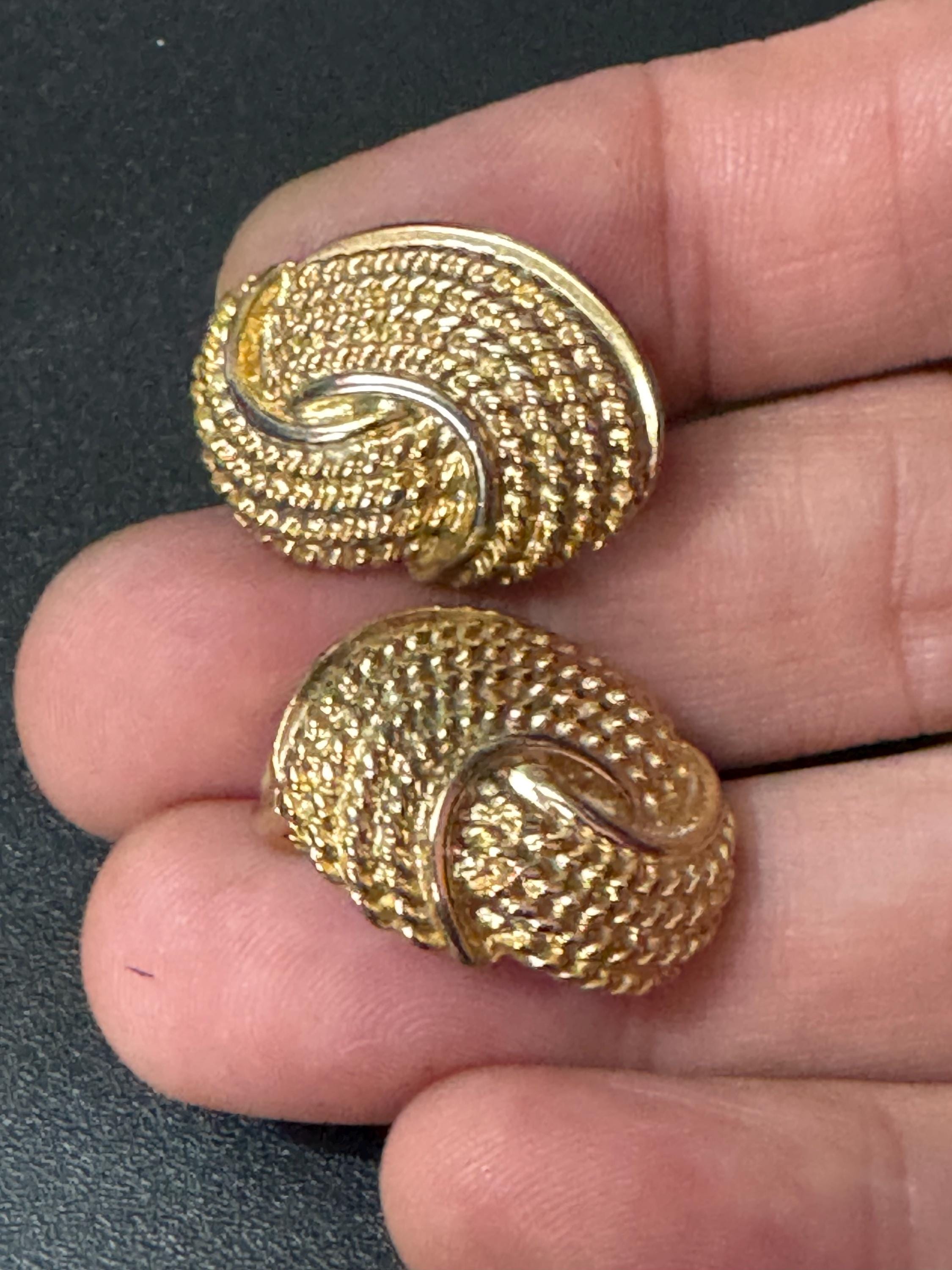 nautical rope edge swirl knot clip on earrings Vintage gold tone