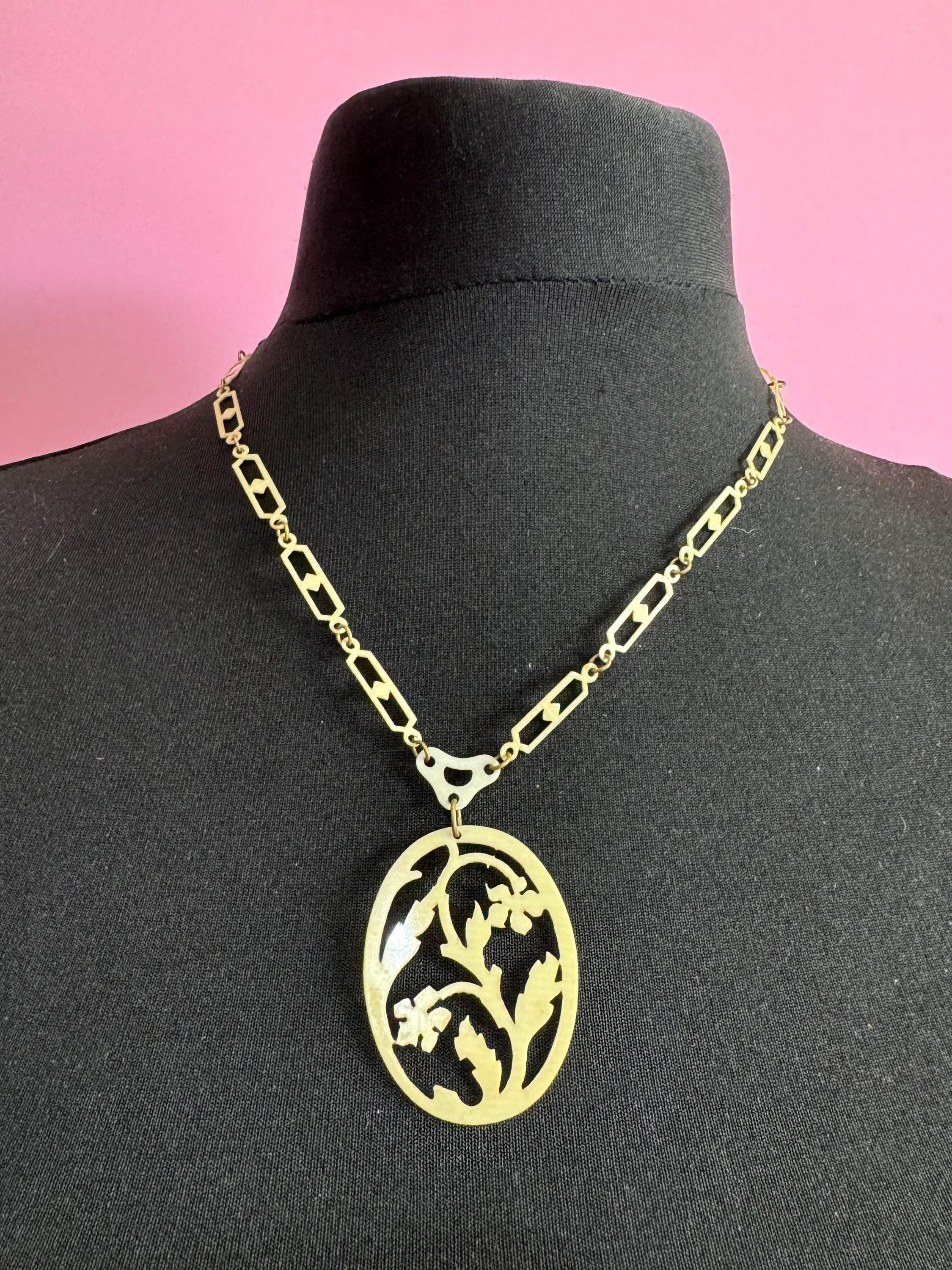 True Art Deco pendant necklace cream thin celluloid early plastic cut out floral motif 52cm