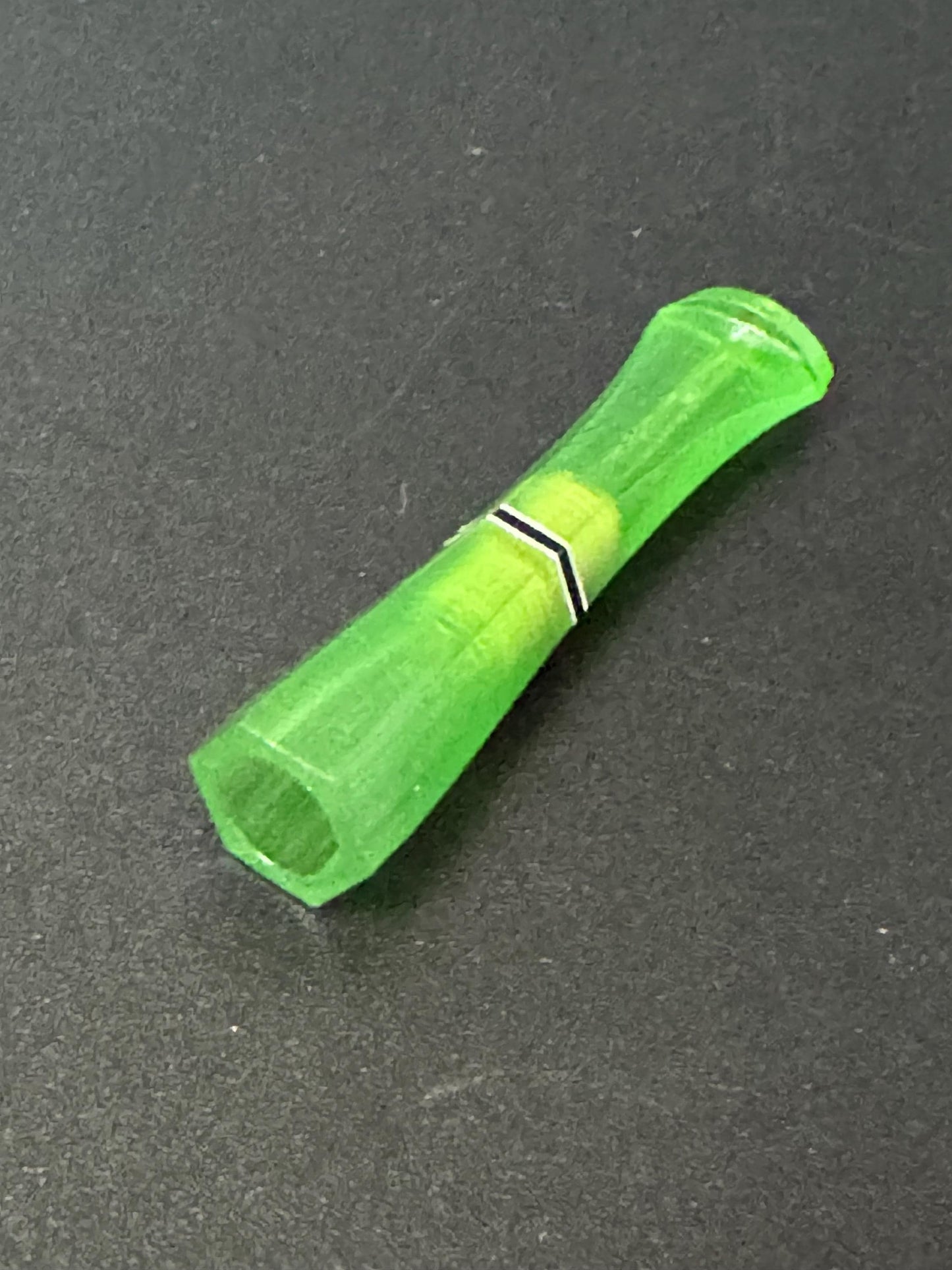 2.5” bright green banded Vintage 1920s Bakelite early plastic Cocktail Party Cigarette Holder