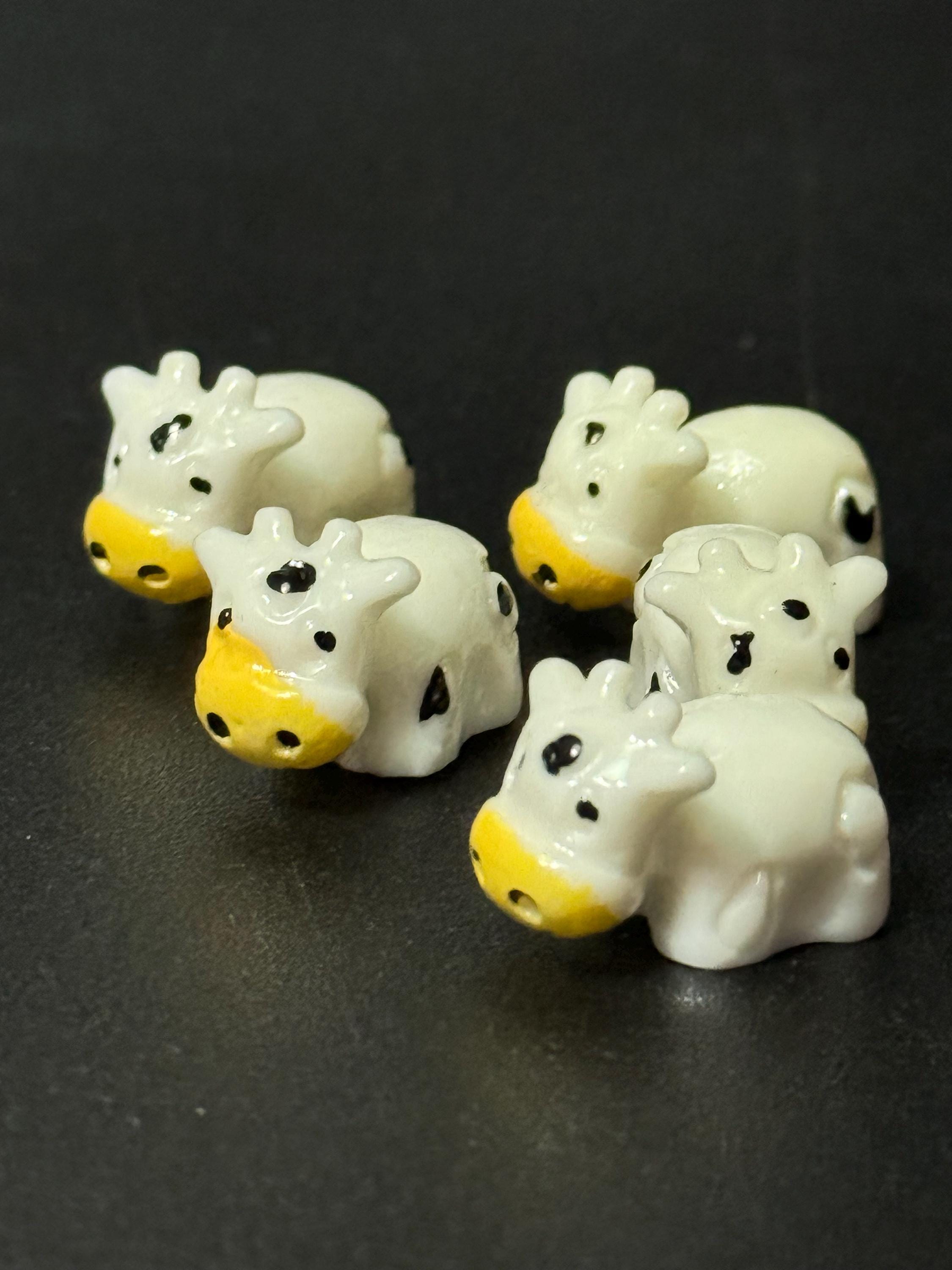 5 x miniature cow figures cake topper farmyard dollshouse decorations for scenery