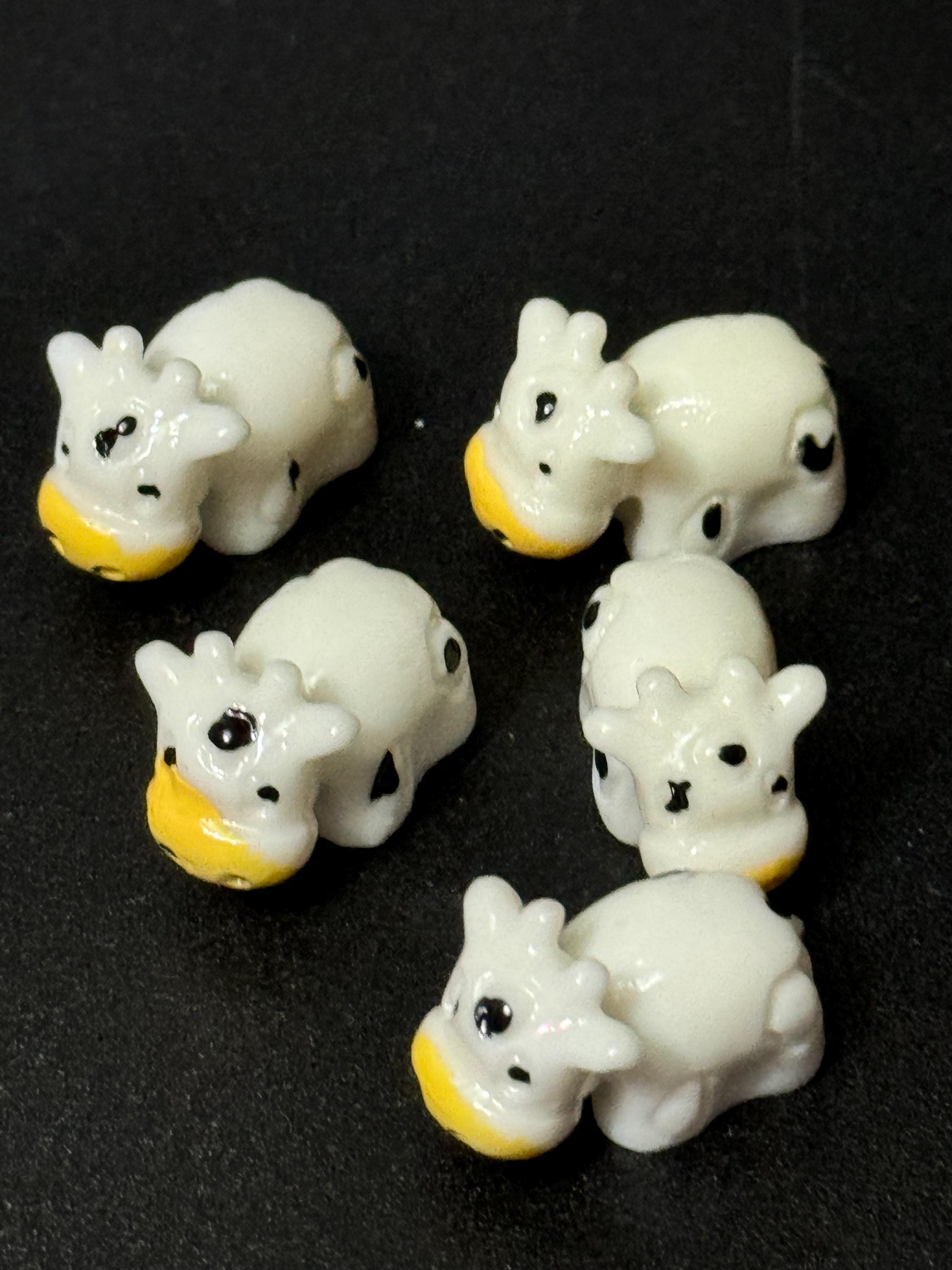 5 x miniature cow figures cake topper farmyard dollshouse decorations for scenery