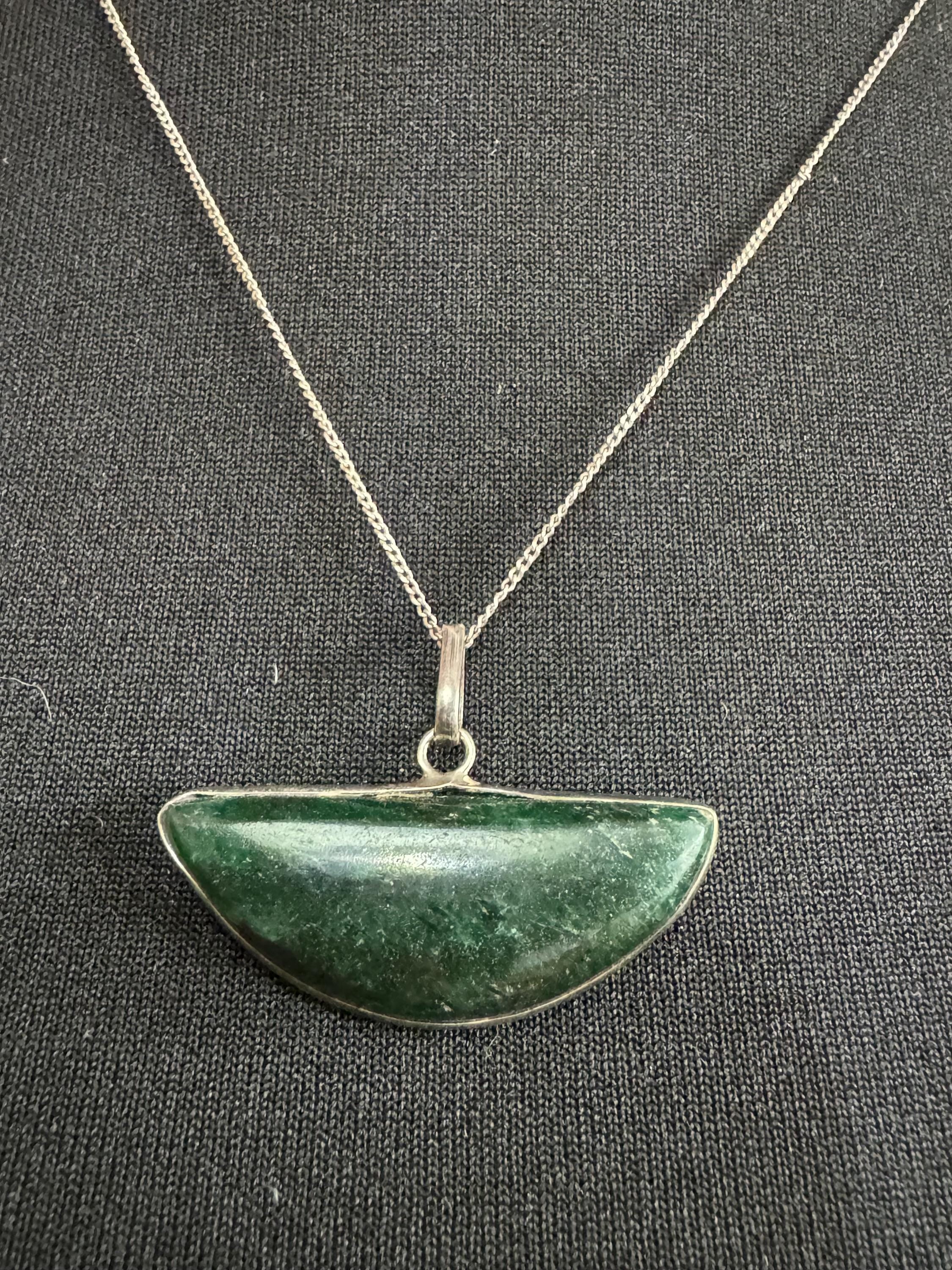 Vintage 1970s sterling silver and green eilat stone modernist pendant necklace on 50cm 925 silver fine chain