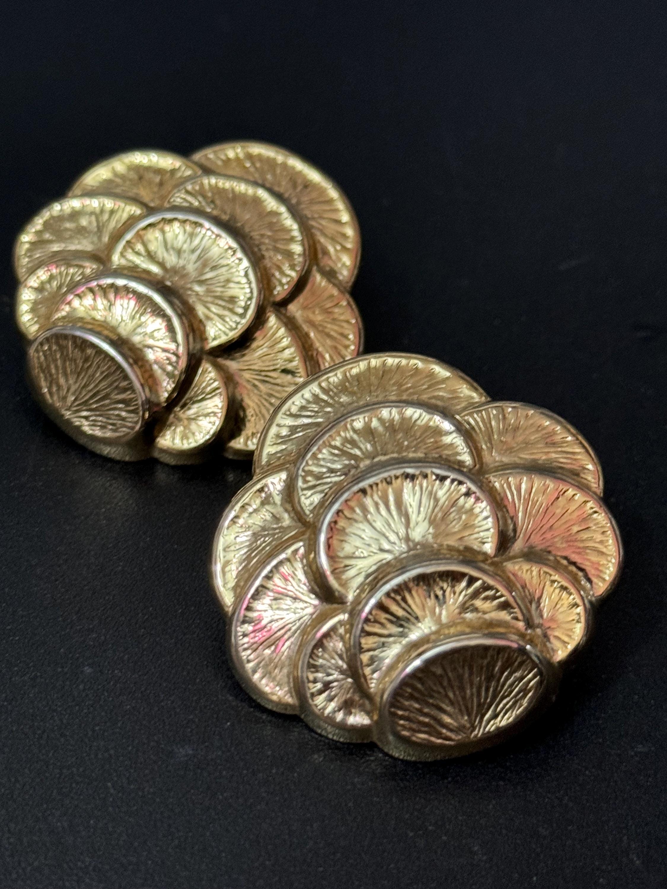 Retro 1980s oversized Gold tone  modernist large pair 3cm stud earrings for pierced ears