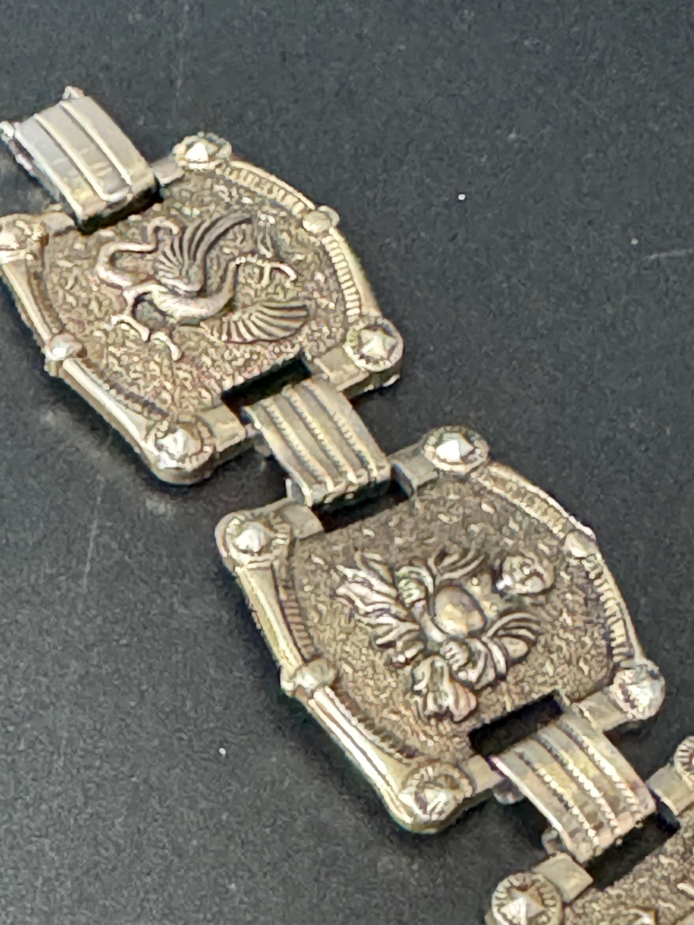 Chinese revival Vintage Souvenir tourist panel link bracelet lightweight aluminium souvenir from china, silver tone