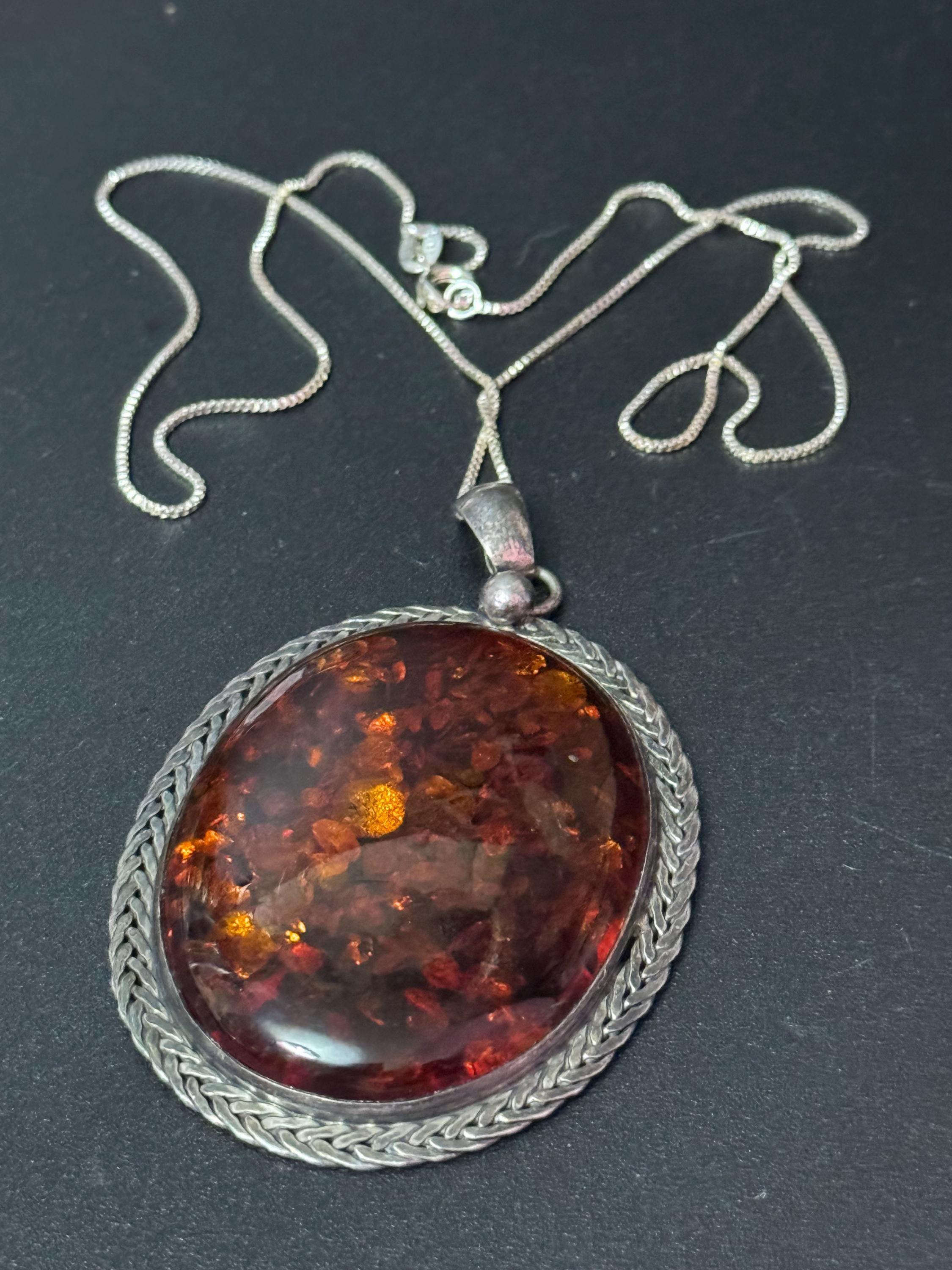 Large Natural Amber gem set oval Pendant and chain necklace Sterling 925 Silver gemstone