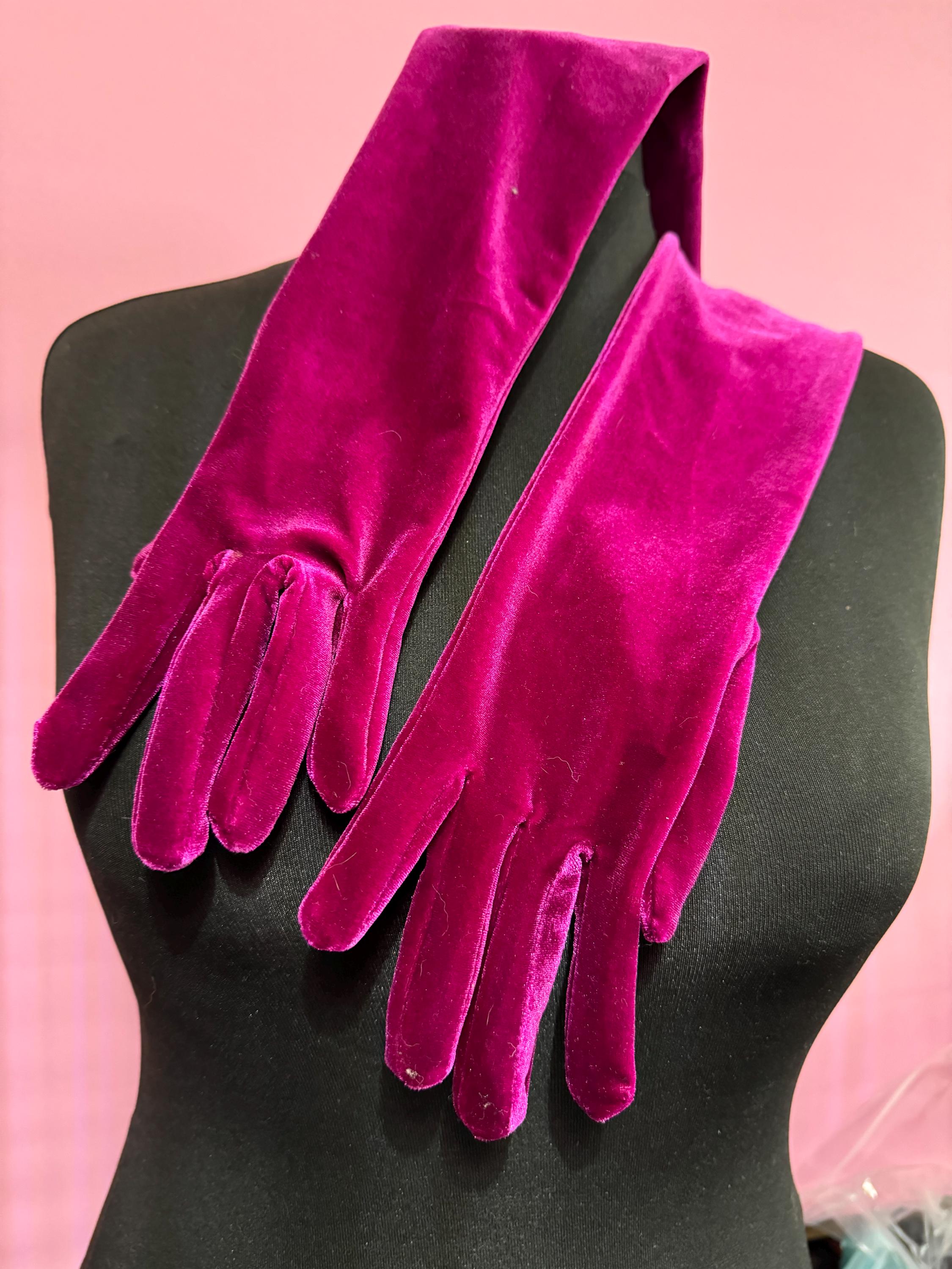 Signed DENTS 48cm long deep pink velvet evening cocktail gloves one size stretch fit