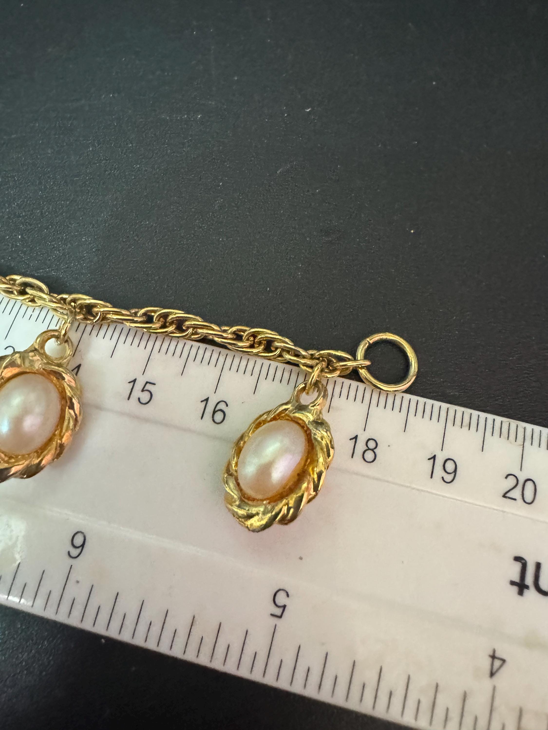 vintage Gold tone chain link charm bracelet oval pearl cabochons chain edging 18cm