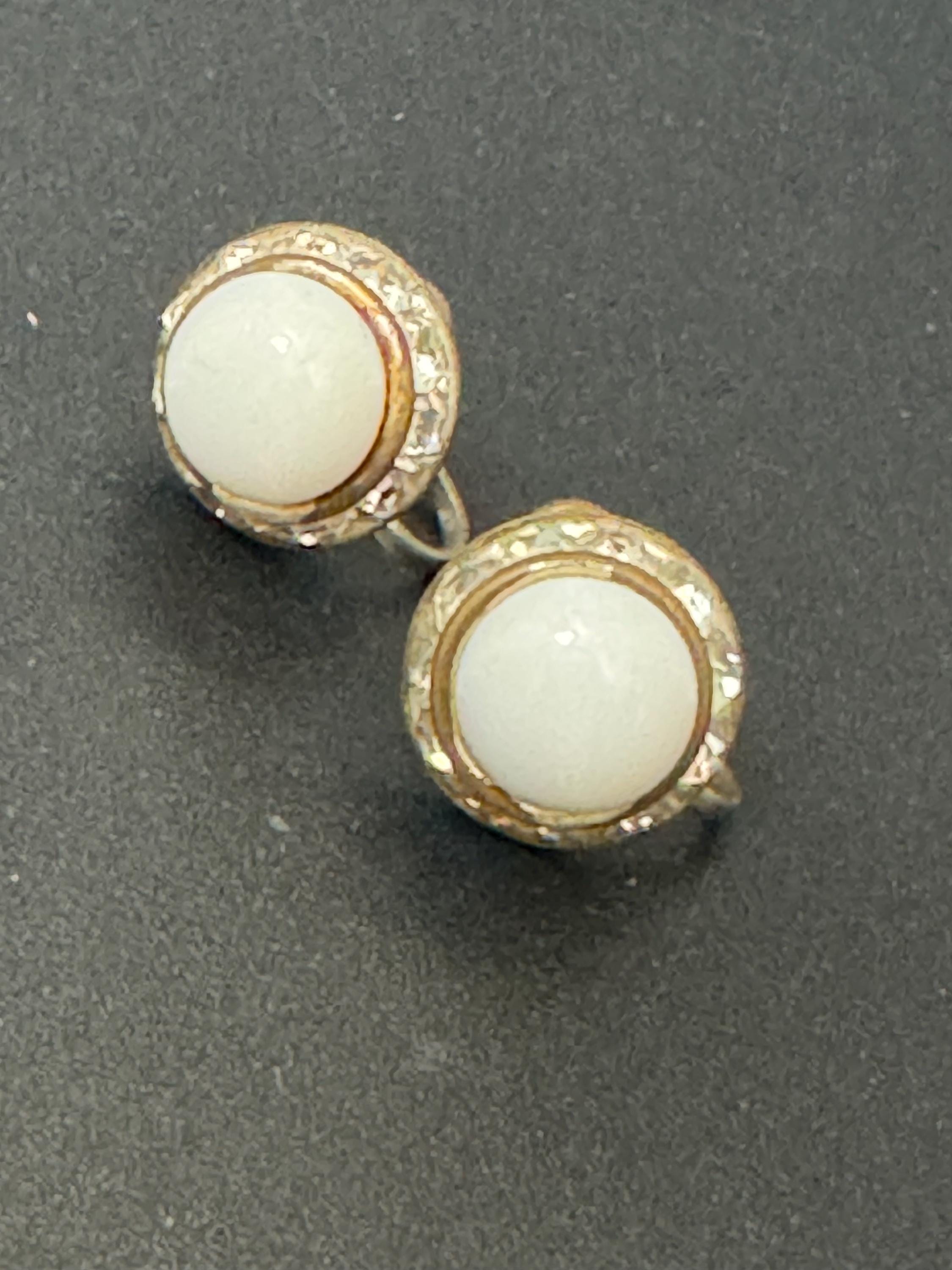 Vintage 1940s 1950s 1960s diamanté paste set milk glass white beaded button Clip On Earrings