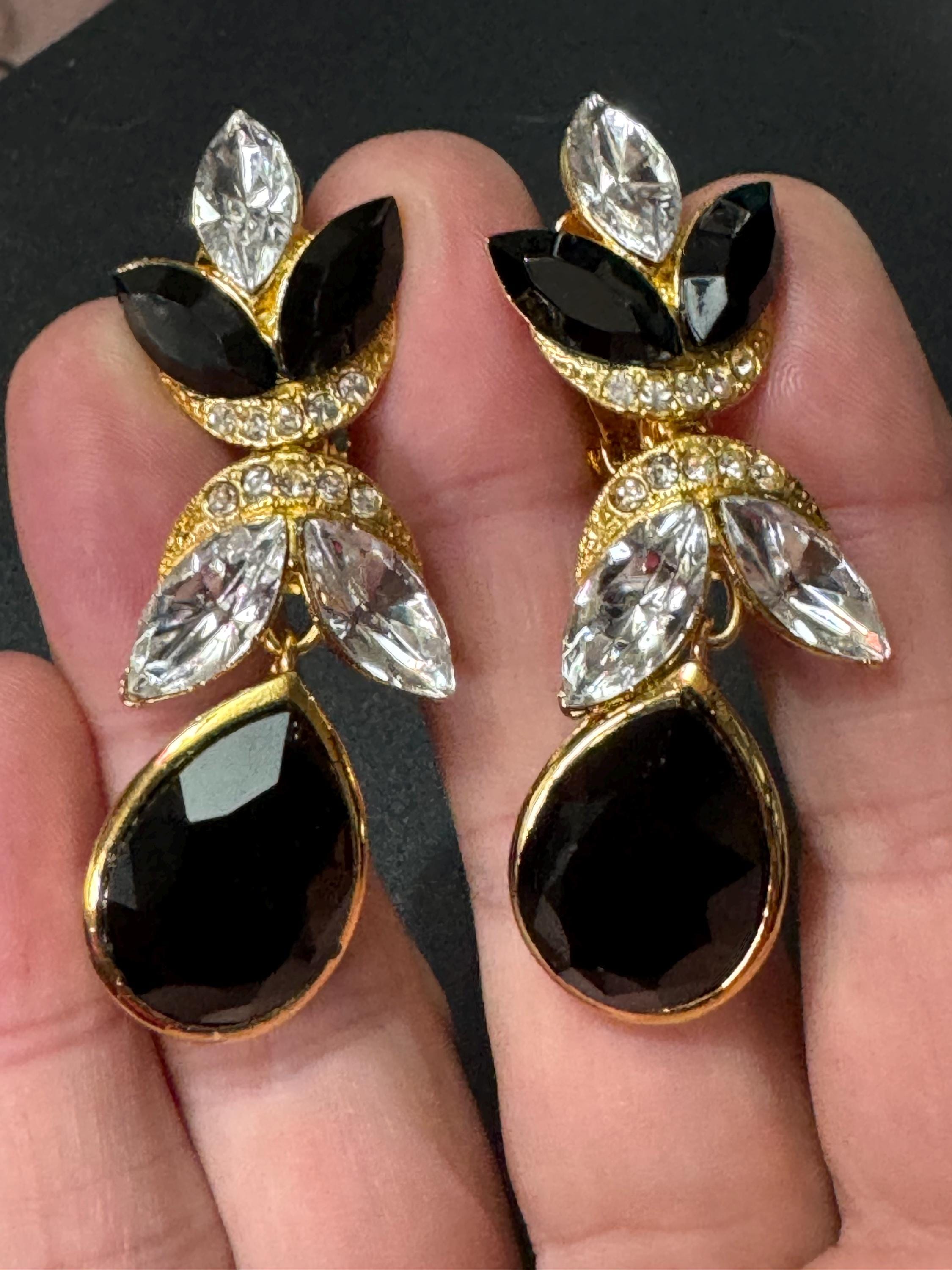 6cm Vintage 80s Swarovski crystal rhinestone diamanté black and clear teardrop clip on earrings gold tone monochrome