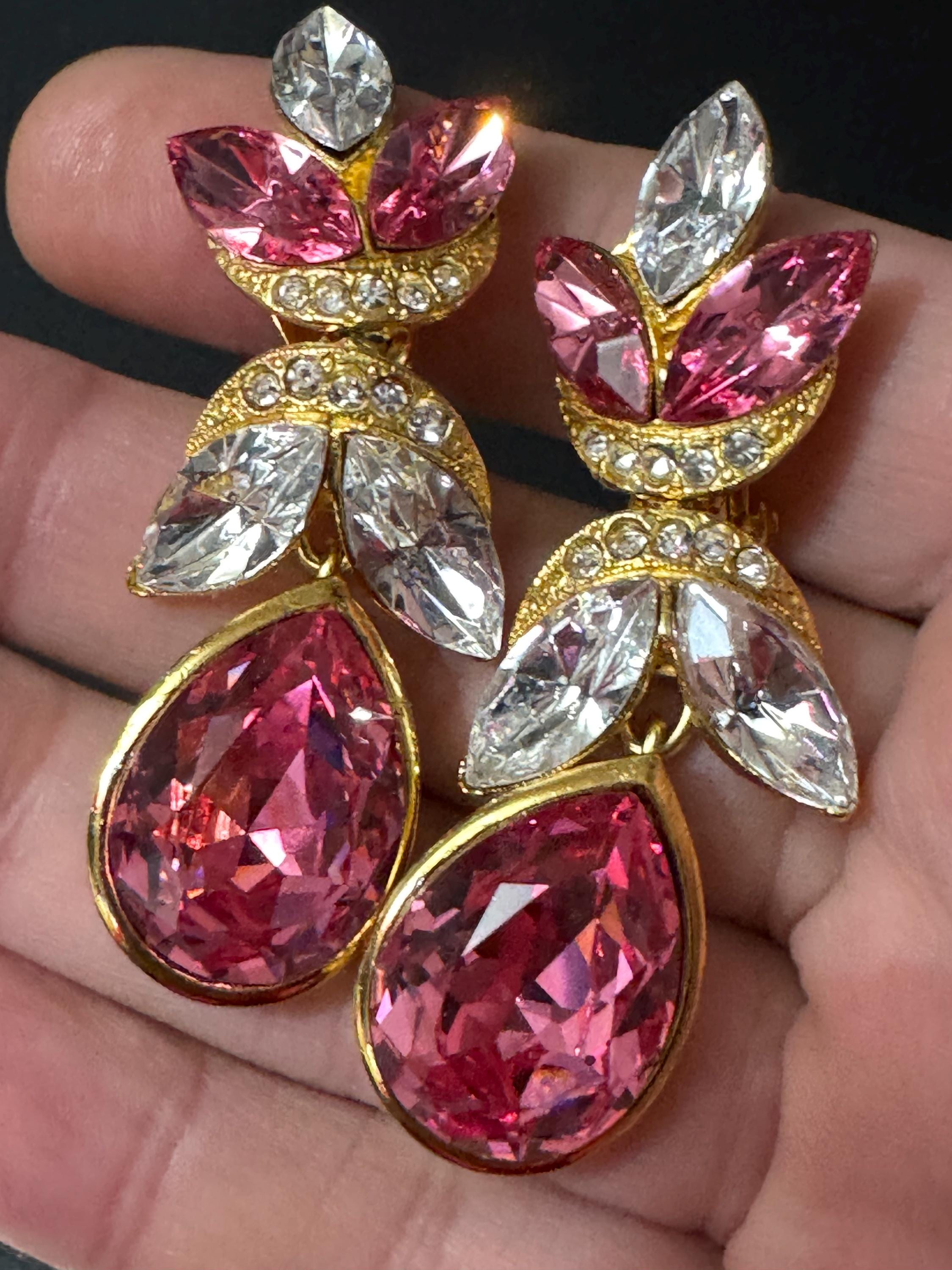 6cm Vintage 80s Swarovski crystal rhinestone diamanté light pink and clear teardrop clip on earrings gold tone