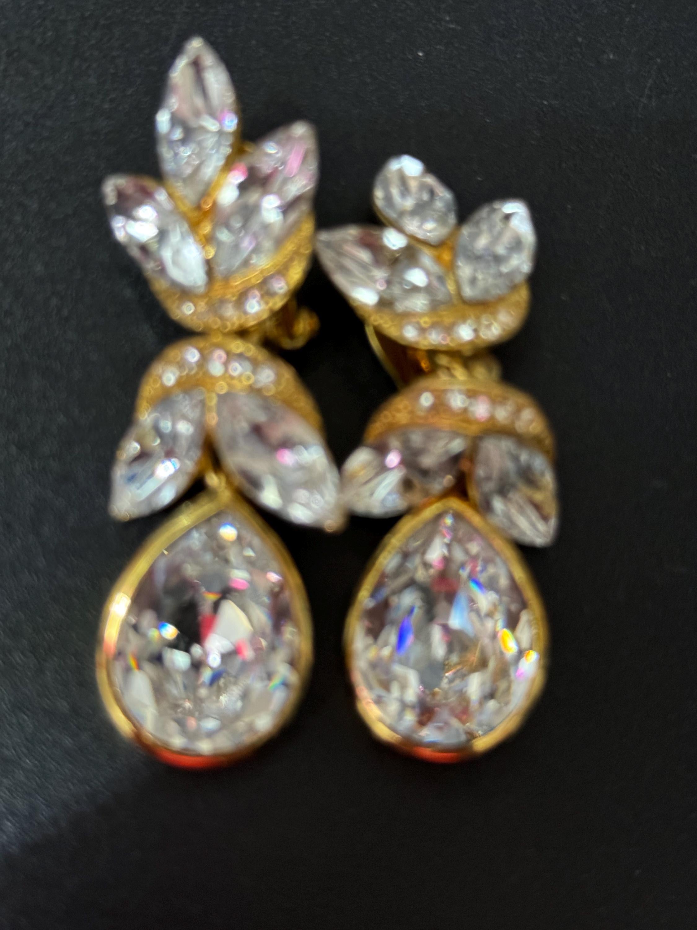 6cm Vintage 80s Swarovski crystal rhinestone diamanté light clear teardrop clip on earrings gold tone