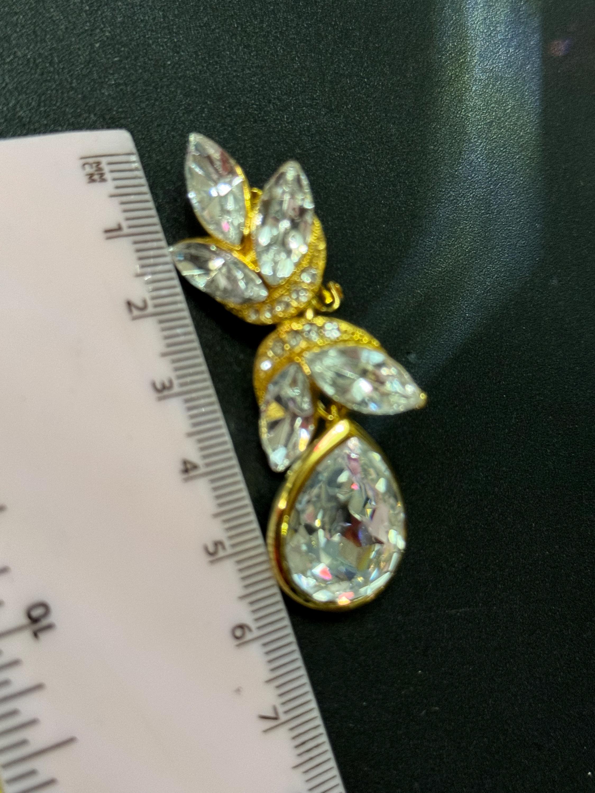 6cm Vintage 80s Swarovski crystal rhinestone diamanté light clear teardrop clip on earrings gold tone