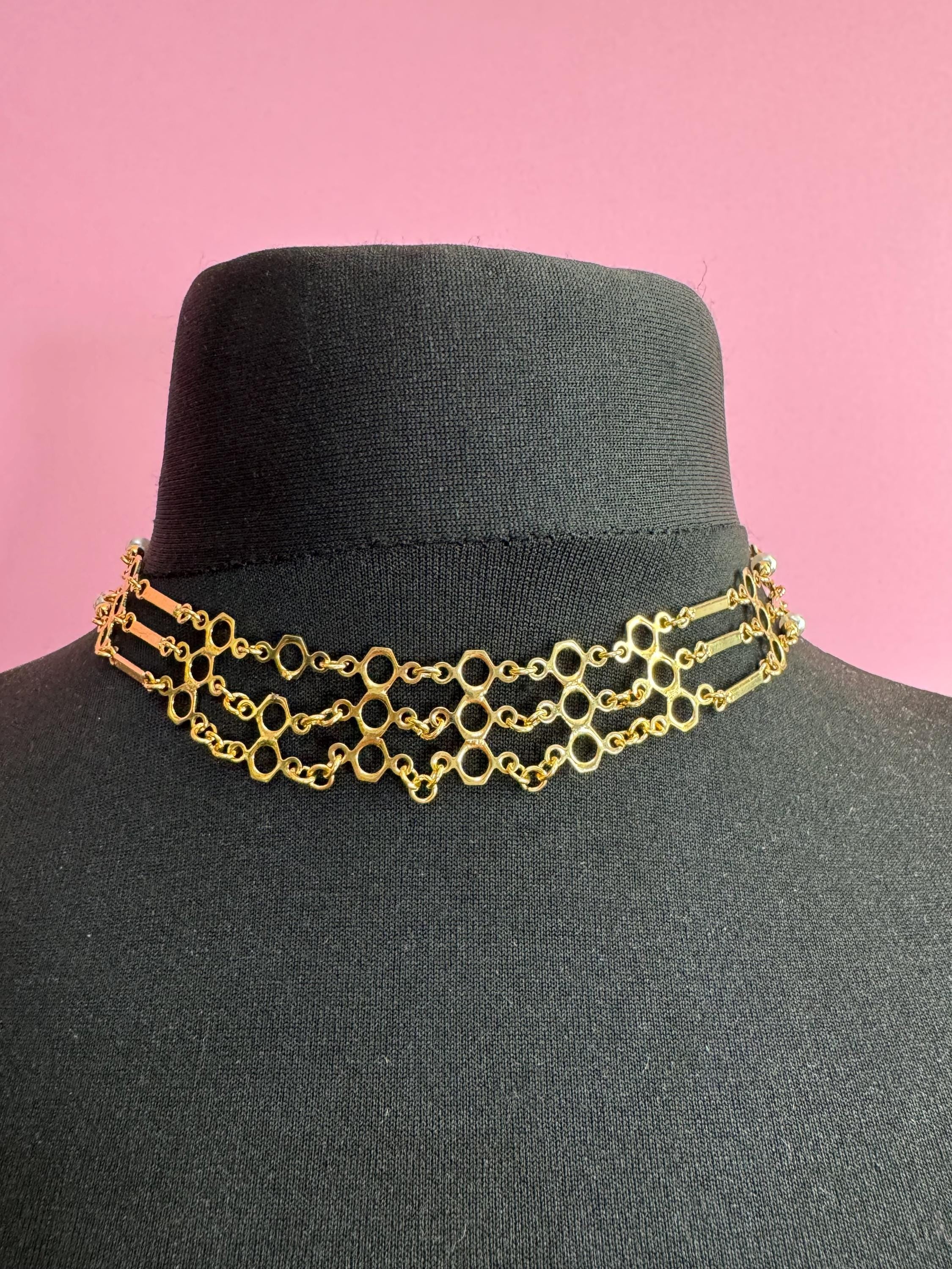 Vintage Wide dainty chain link openwork choker necklace with pearl detailing